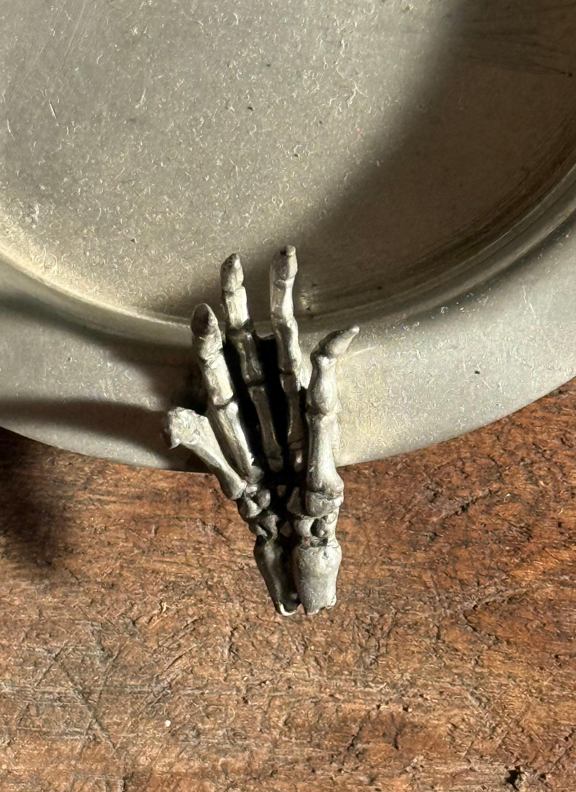A pewter ashtray ft. skeleton skull and crossbones by Alchemy, 20th century For Sale 2