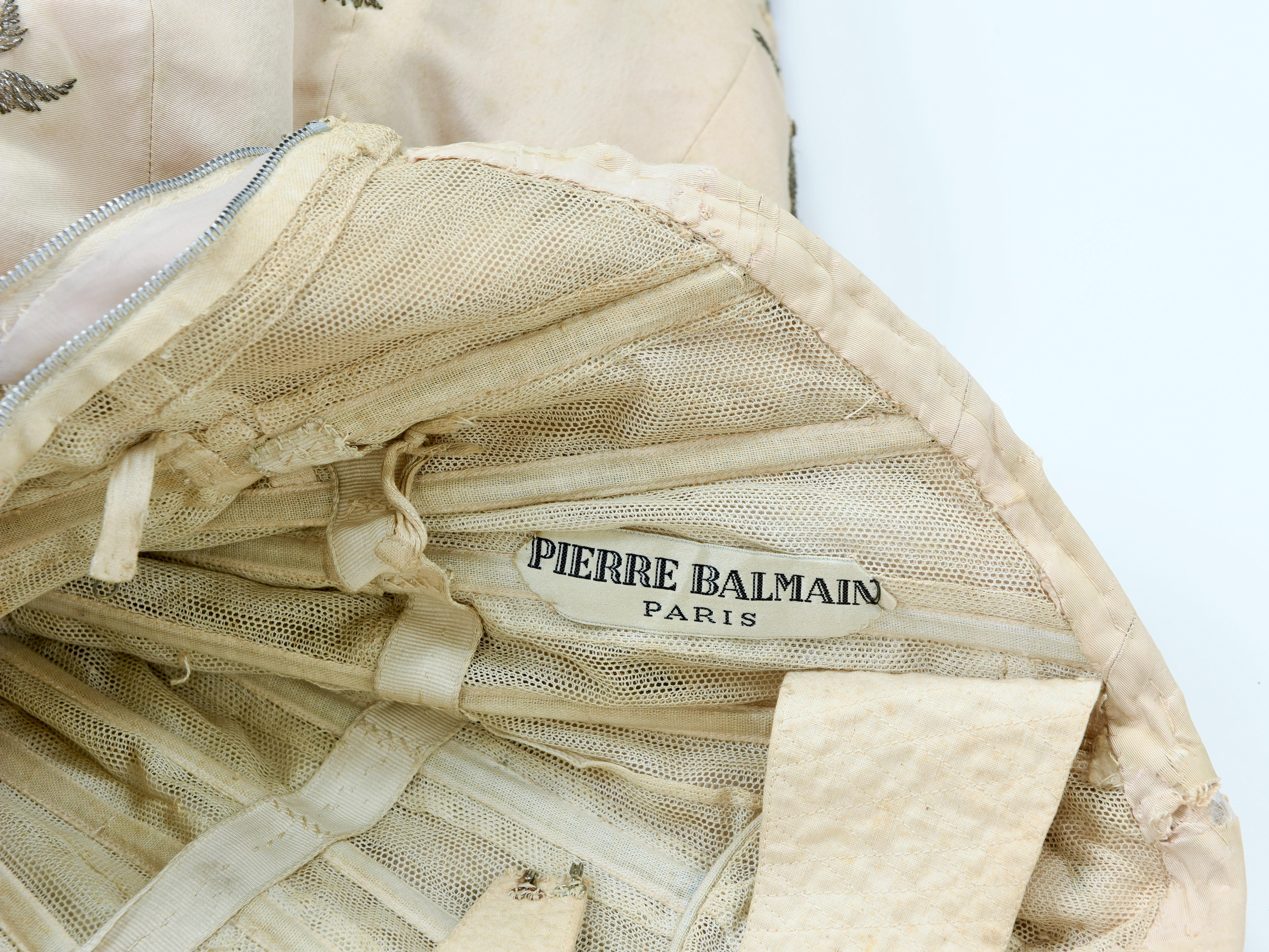  Robe de bal Pierre Balmain Couture en soie crème numérotée 87681, datant d'environ 1955/1957 Pour femmes 