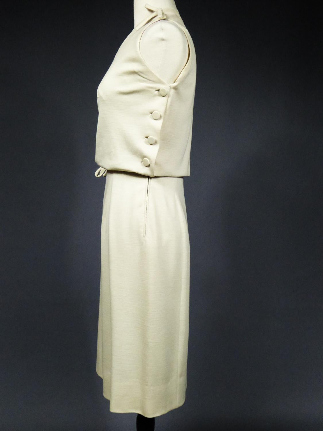 A Pierre Balmain woollen Couture Dress Numbered 182888 - Spring Summer 1963 For Sale 5