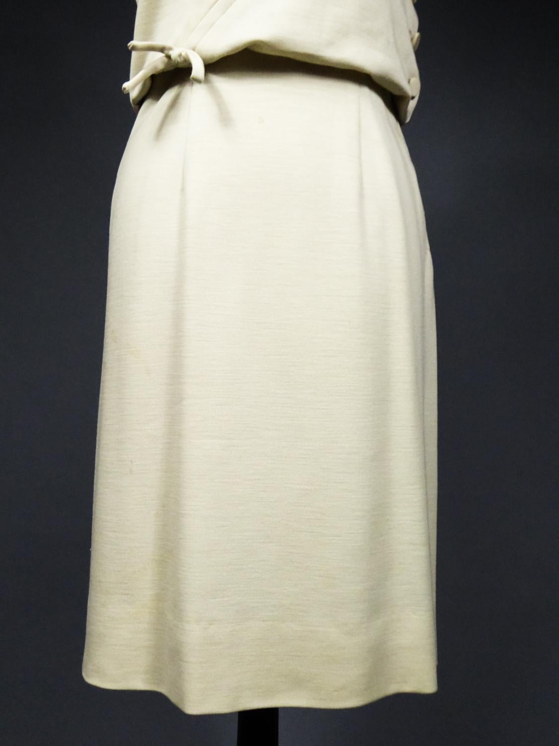 A Pierre Balmain woollen Couture Dress Numbered 182888 - Spring Summer 1963 In Good Condition For Sale In Toulon, FR