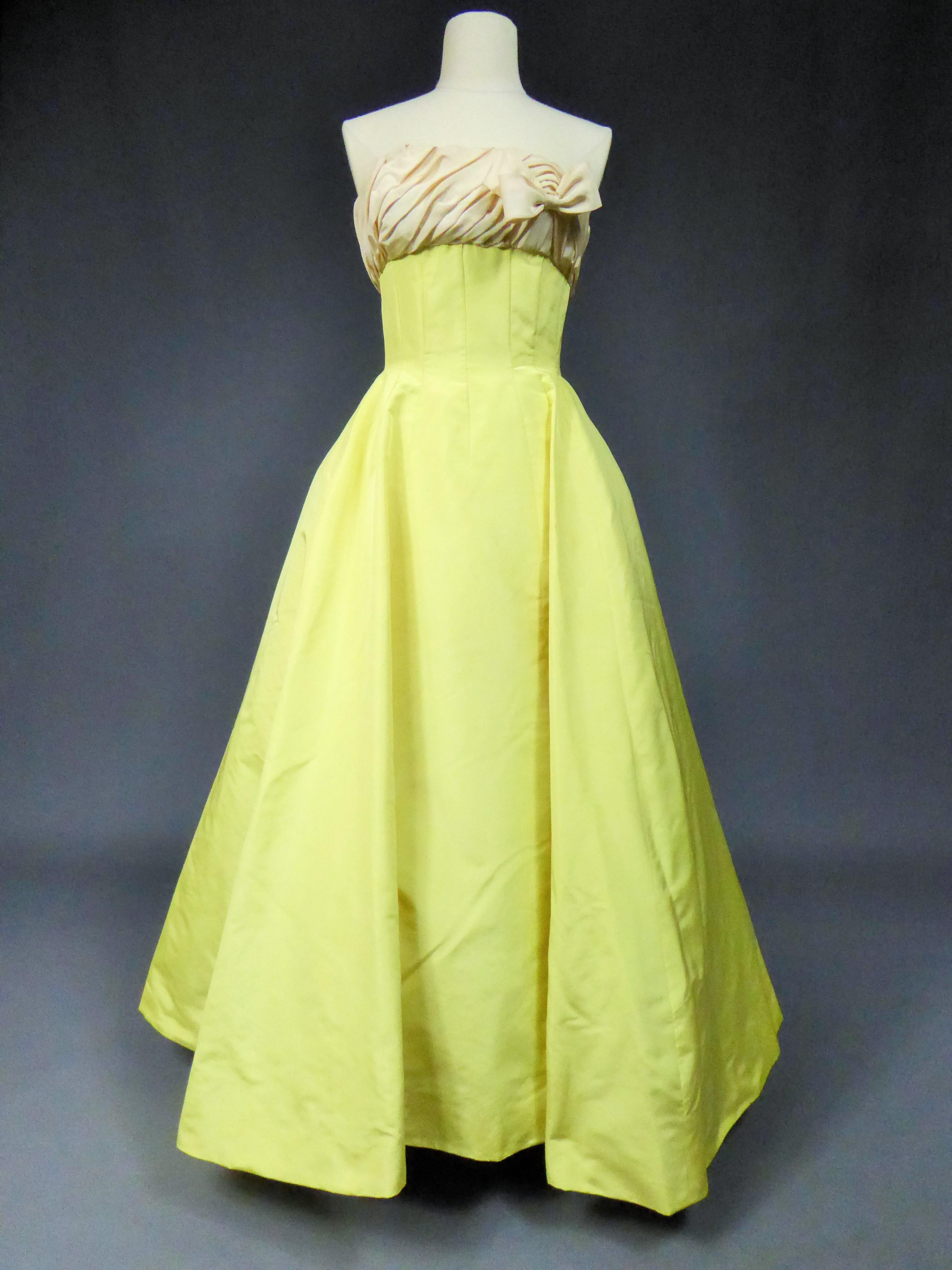 Pierre Balmain Ottoman Seide Faille Couture Ball-Kleid N 83213 Paris um 1958 im Angebot 2