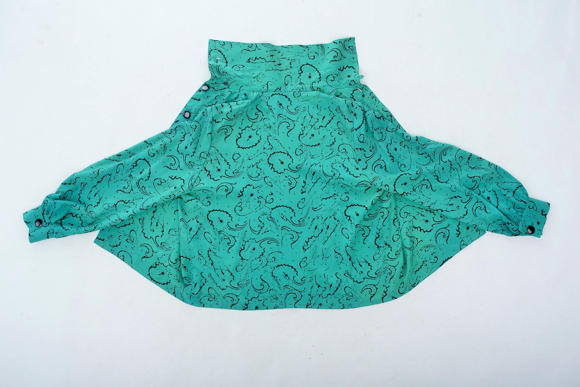 Women's A Pierre Balmain Printed Silk Blouse - France Circa 1985 For Sale