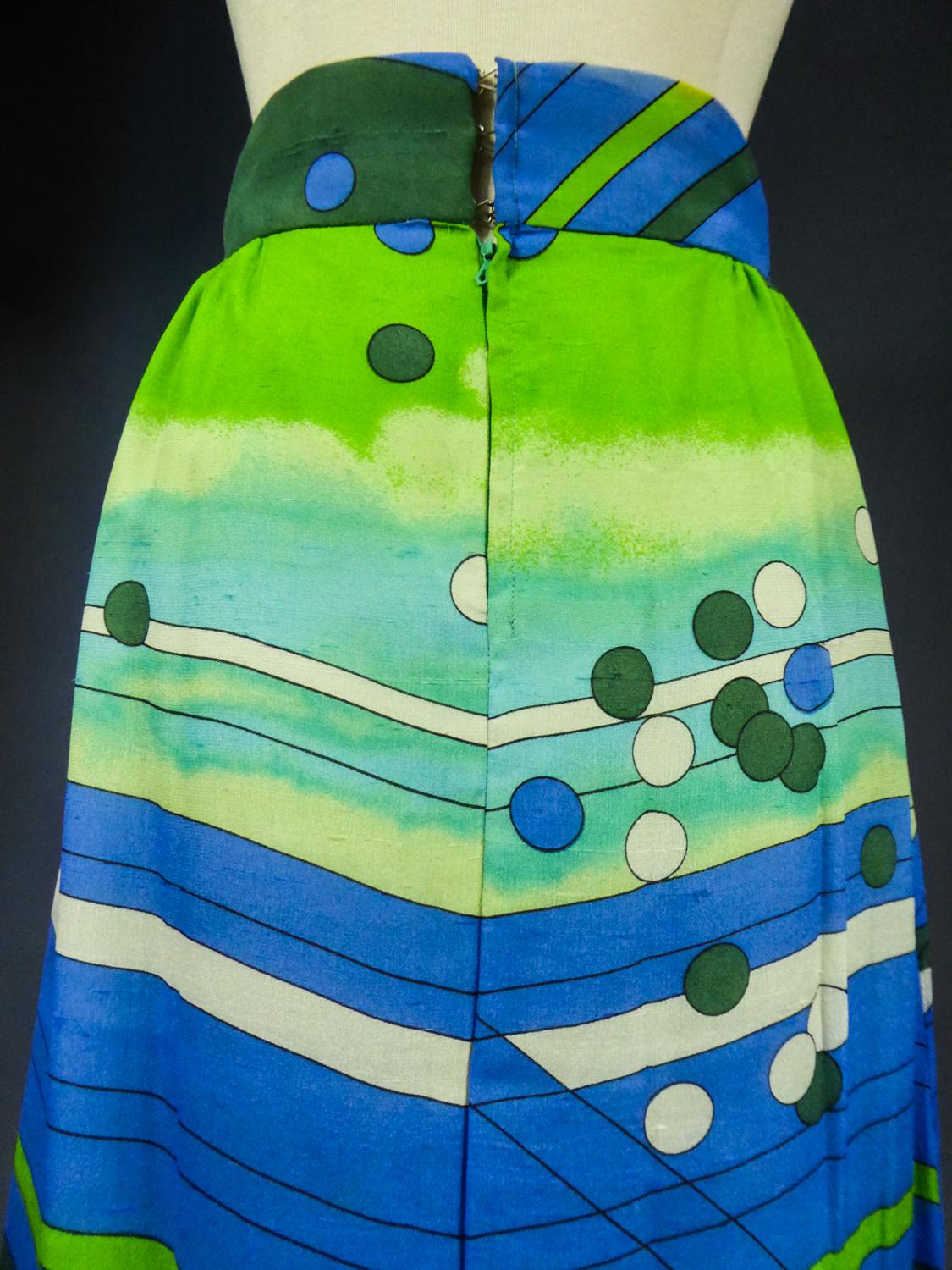 A Pierre Cardin Skirt in Printed Silk Crepe Circa 1980 For Sale 8