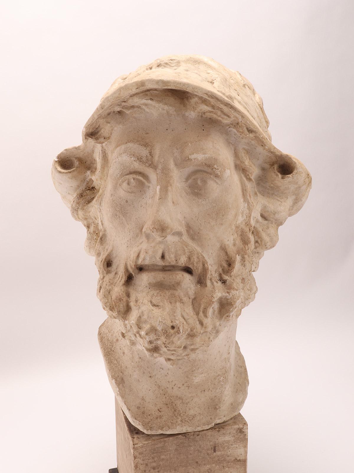 Un calco in gesso per l'insegnamento del disegno: la testa di Menelao, Italia 1890. In condizioni buone in vendita a Milan, IT