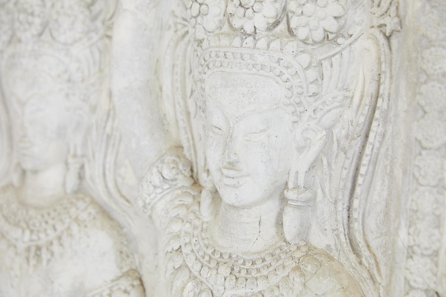 Plaster Cast Panel of a Cambodian Angkor Wat Temple Carving In Good Condition For Sale In Husbands Bosworth, Leicestershire