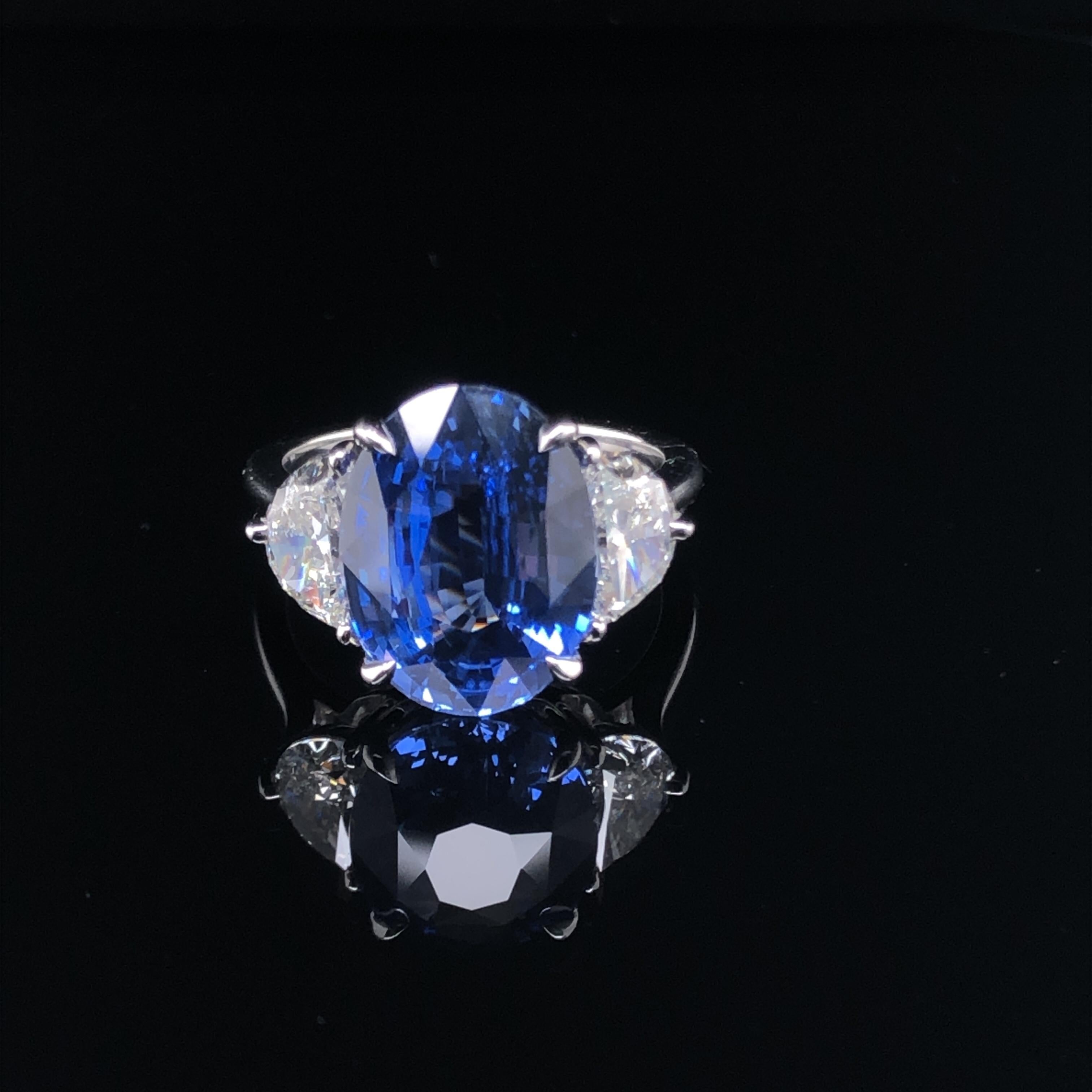 A Platinum 7.56 CTS Ceylon Sapphire and Half Moon Diamond Ring  In New Condition For Sale In New York, NY