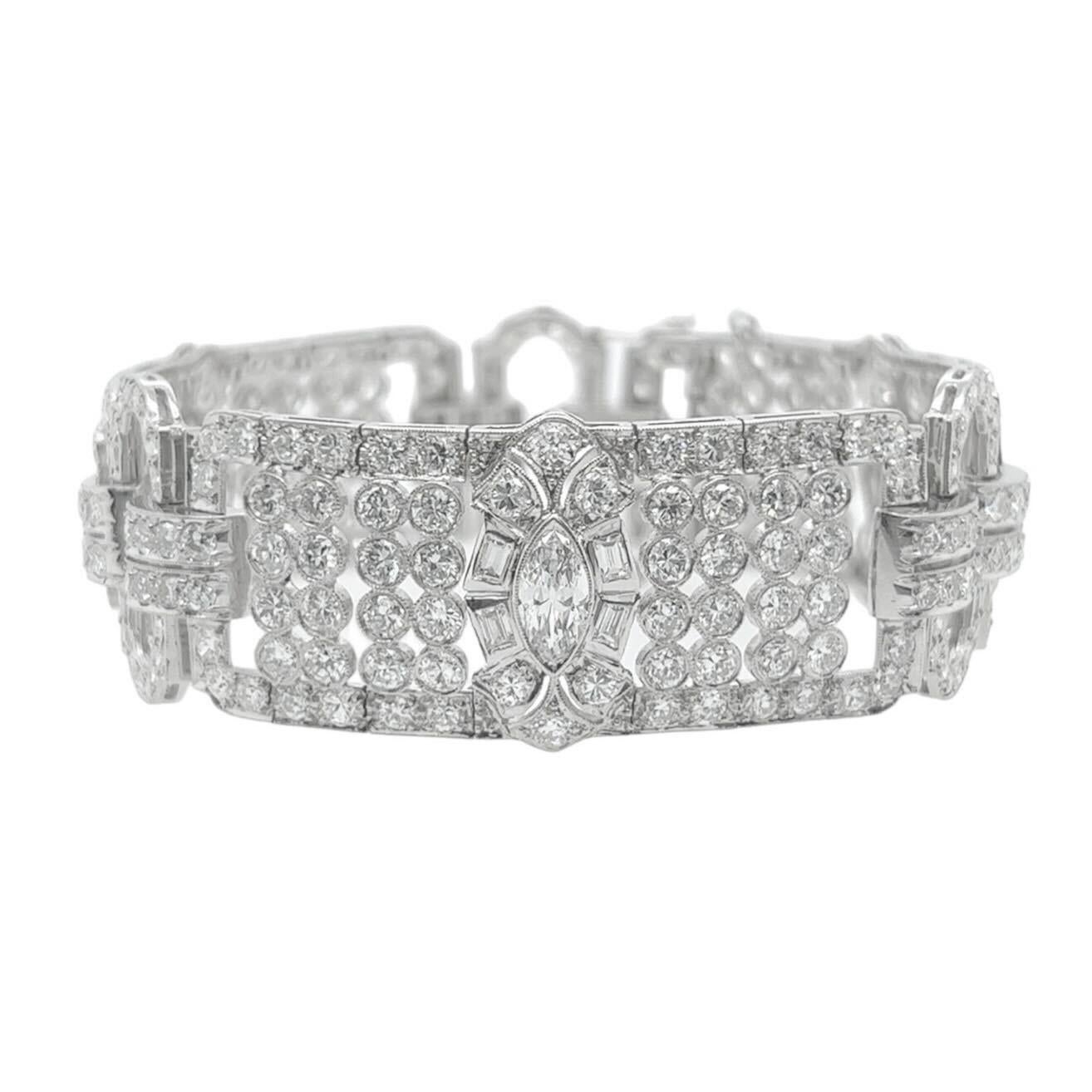 Art-Déco-Armband aus Platin und Diamanten (Marquiseschliff)