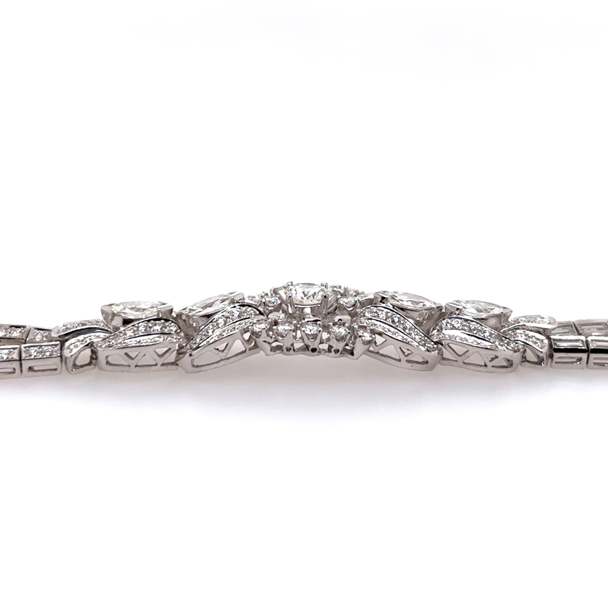 Platinum and Diamond Bracelet In Good Condition In New York, NY