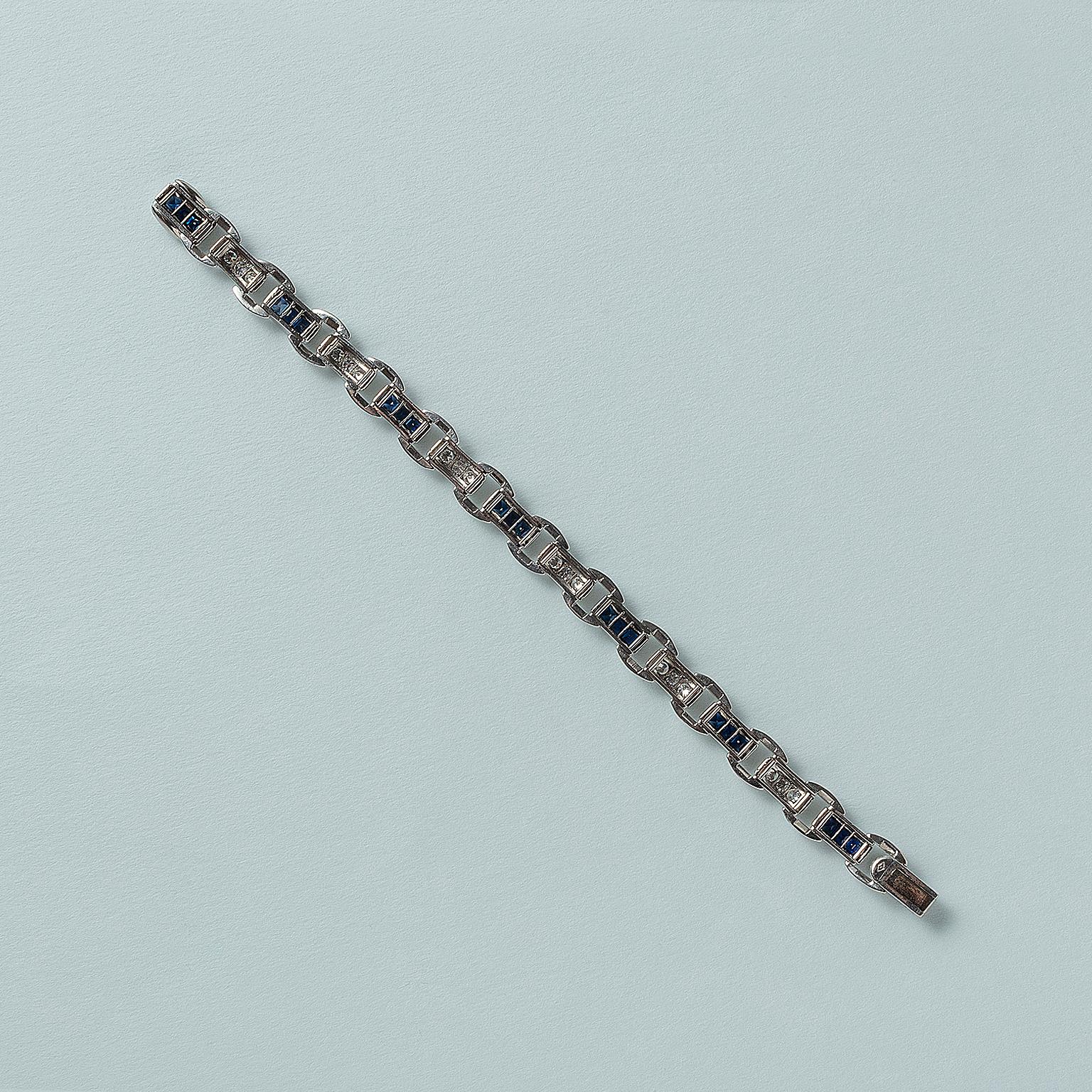 Art-Deco-Armband aus Platin von J & L Hartzberg mit Saphiren und Diamanten (Brillantschliff) im Angebot