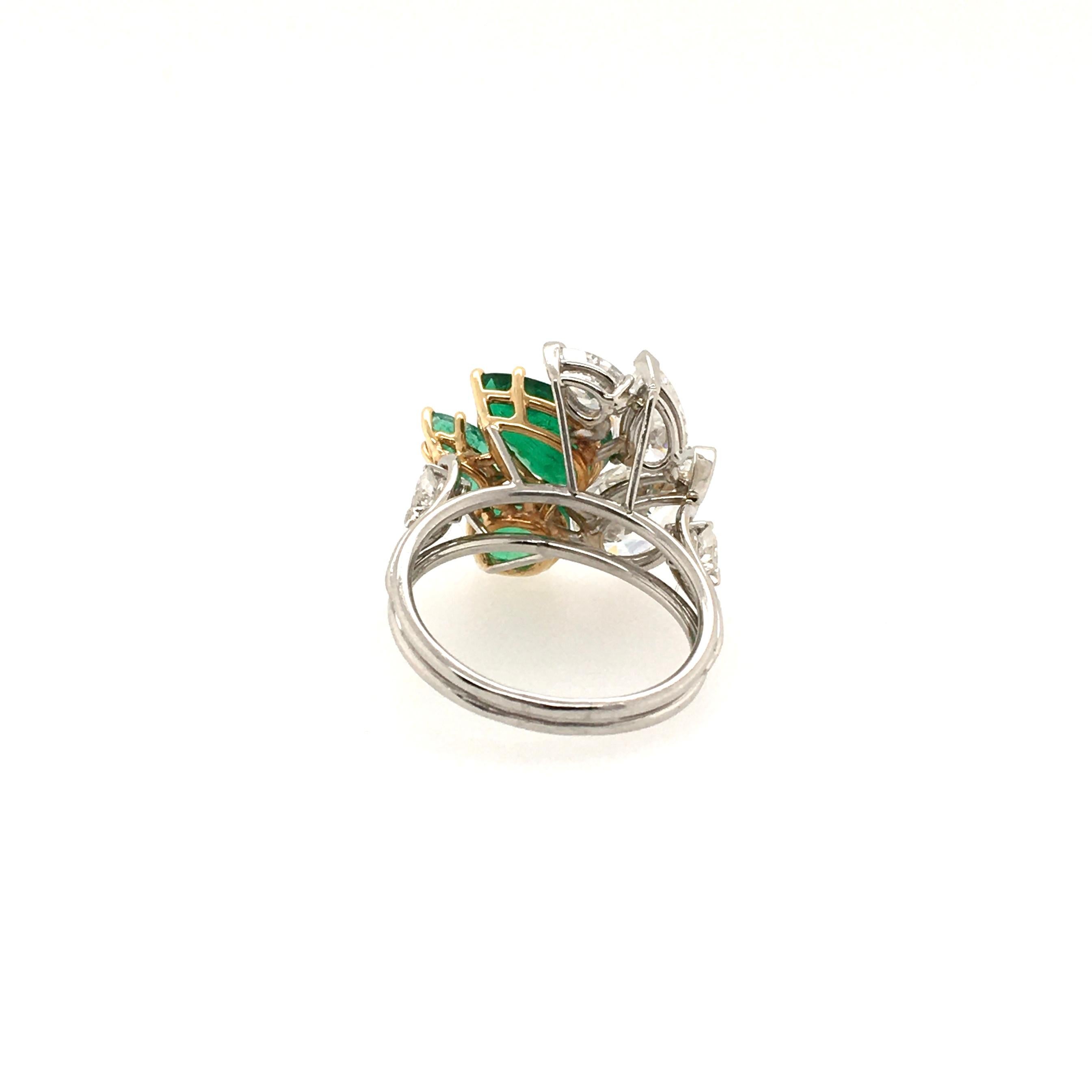 A Platinum, Emerald and Diamond Ring In Excellent Condition In New York, NY