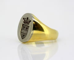 Platinum Seal Ring with an 18 Karat Gold Ring Shank, circa 1950s