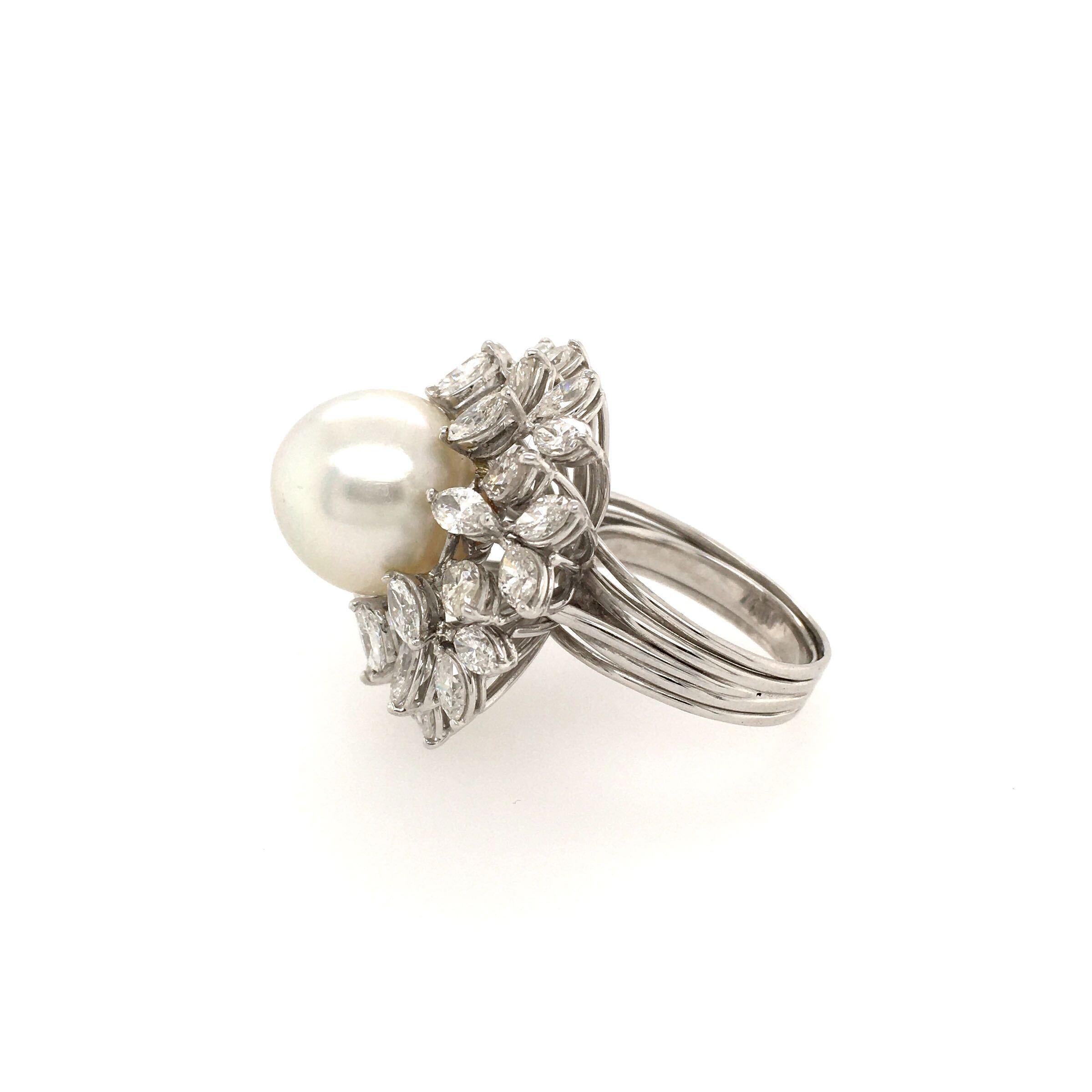 Platinum, South Sea Pearl and Diamond Ring In Good Condition In New York, NY