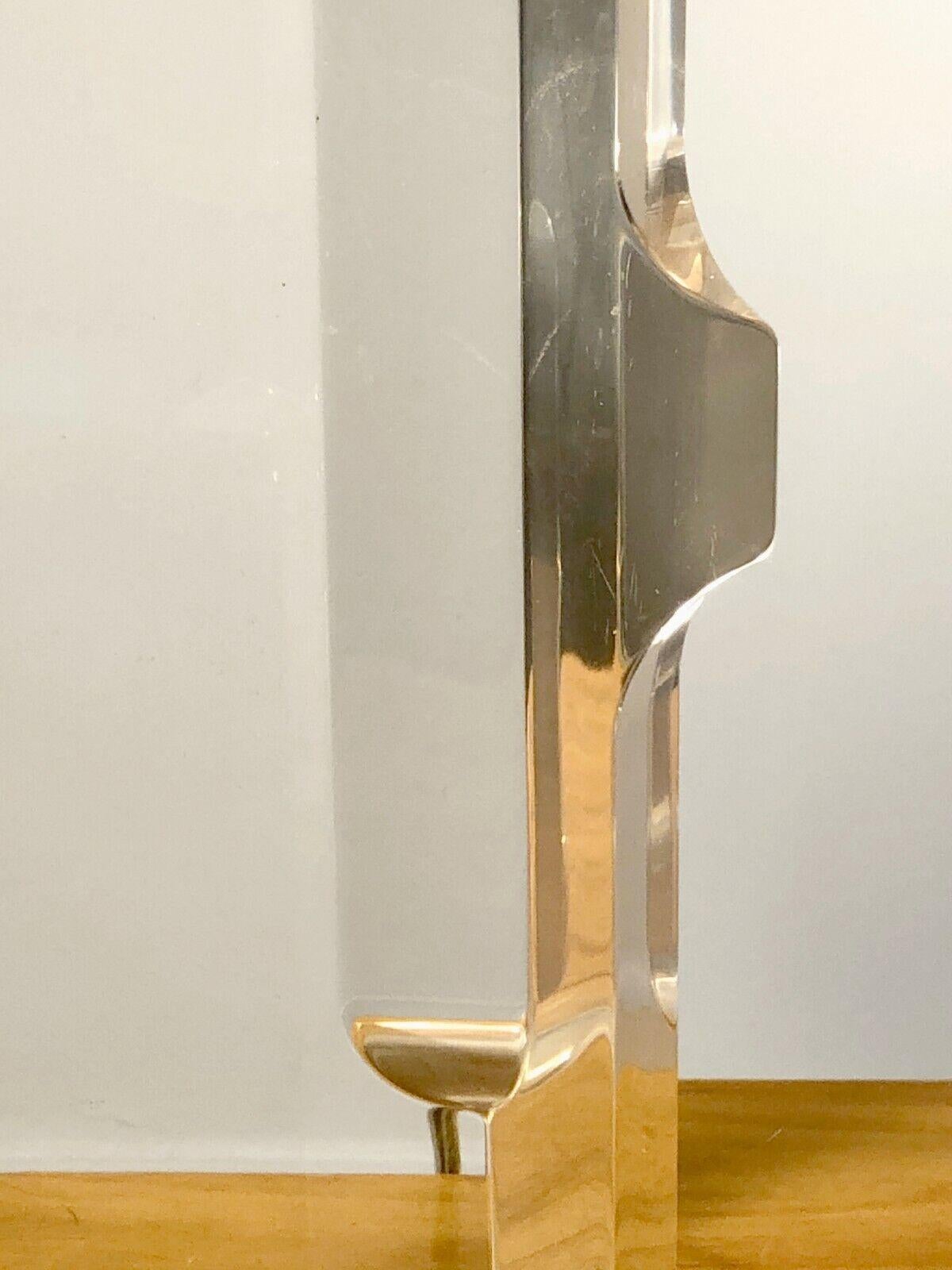 A Sculptural POST-MODERN LUCITE TABLE LAMP by ALESSIO TASCA, FUSINA, Italy 1970 For Sale 5