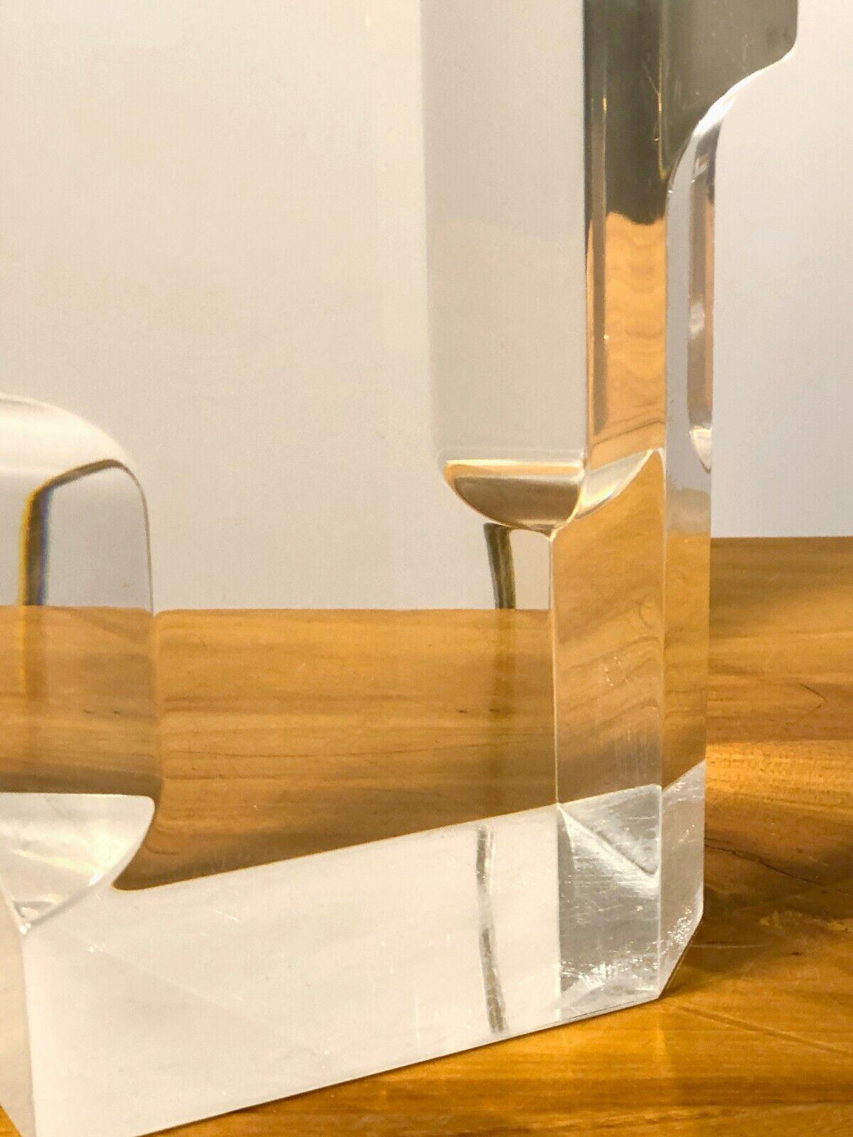 A Sculptural POST-MODERN LUCITE TABLE LAMP by ALESSIO TASCA, FUSINA, Italy 1970 For Sale 6