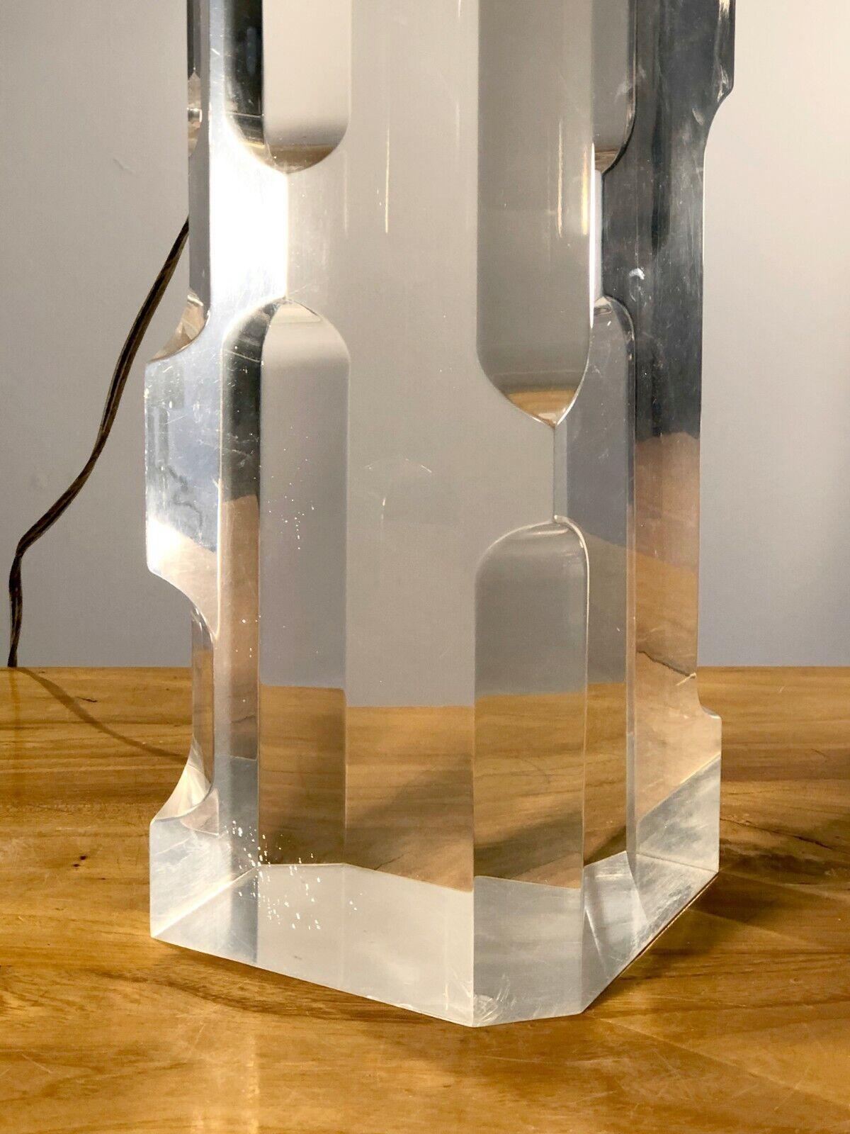 Italian A Sculptural POST-MODERN LUCITE TABLE LAMP by ALESSIO TASCA, FUSINA, Italy 1970 For Sale