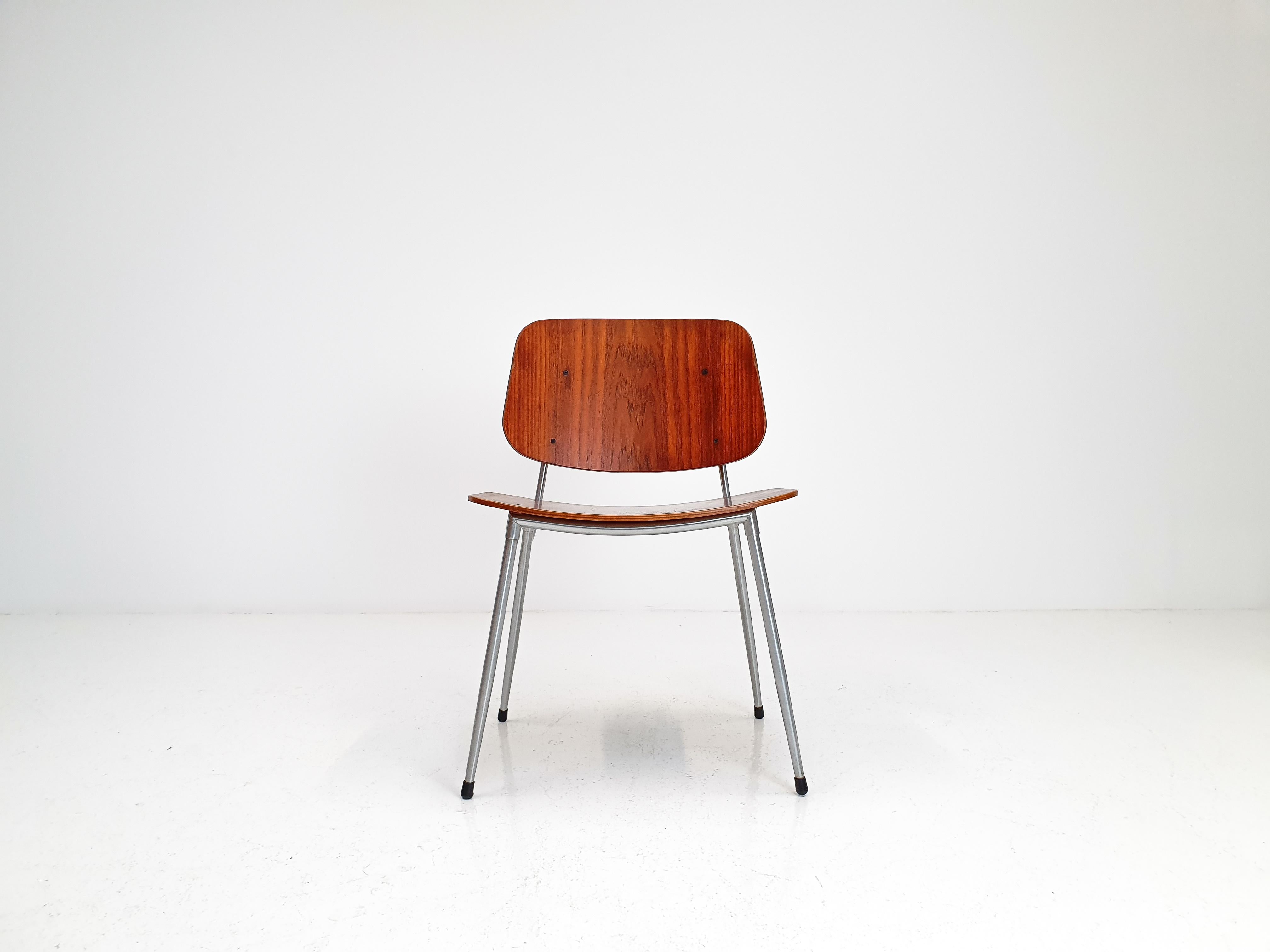 Mid-Century Modern Plywood and Steel Chair by Børge Mogensen, Søborg Møbelfabrik, Denmark, 1953