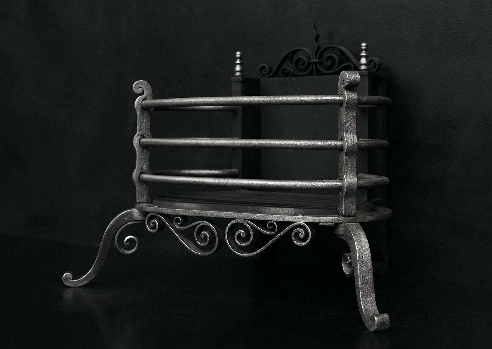 Fer Une grille de cheminée Arts and Crafts en vente