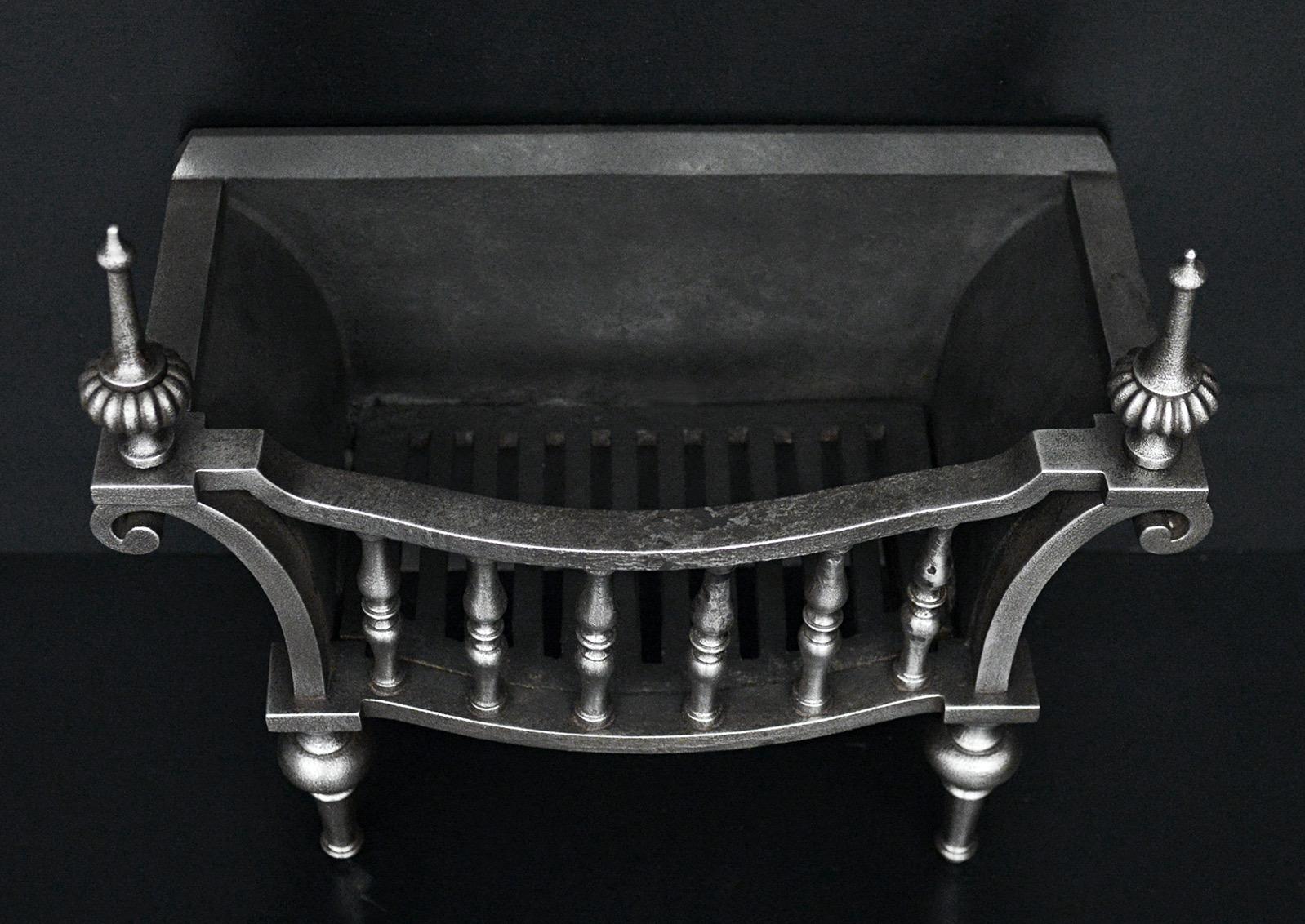 A Polished Wrought Iron Firegrate In Good Condition For Sale In London, GB
