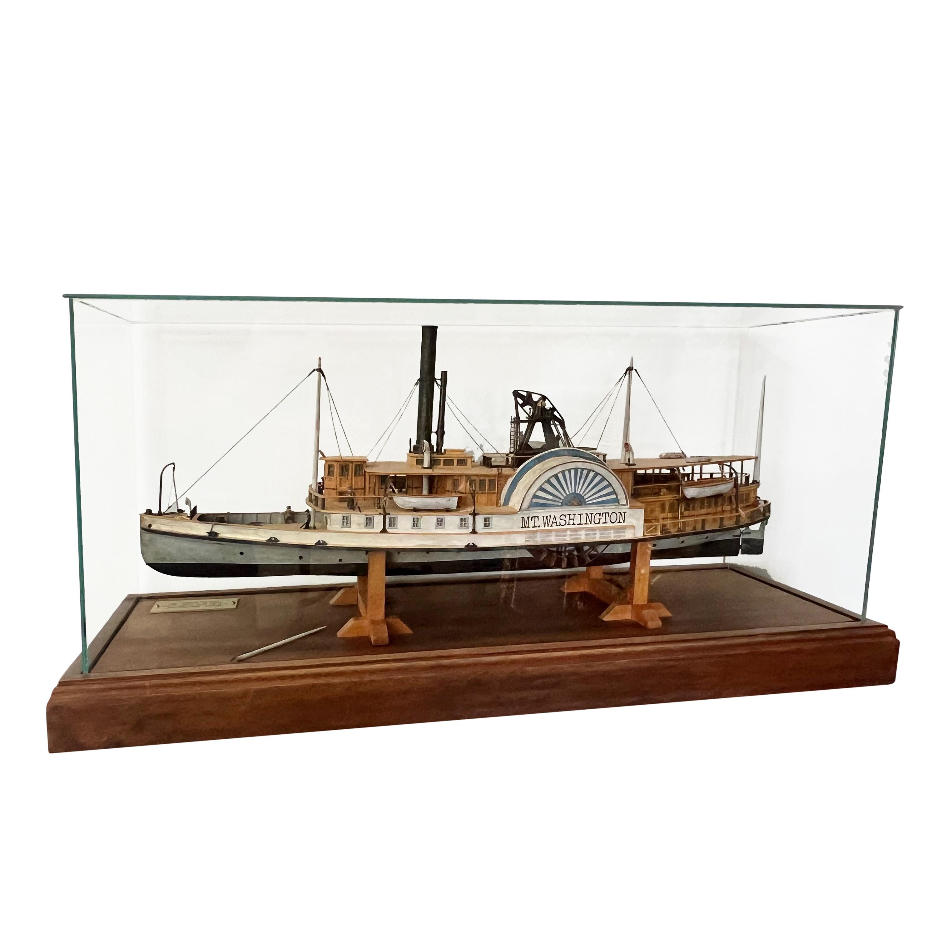 Modèle de bateau polychrome du Paddle Steam Mount Washington, de Fred Nagel 1988 en vente 3