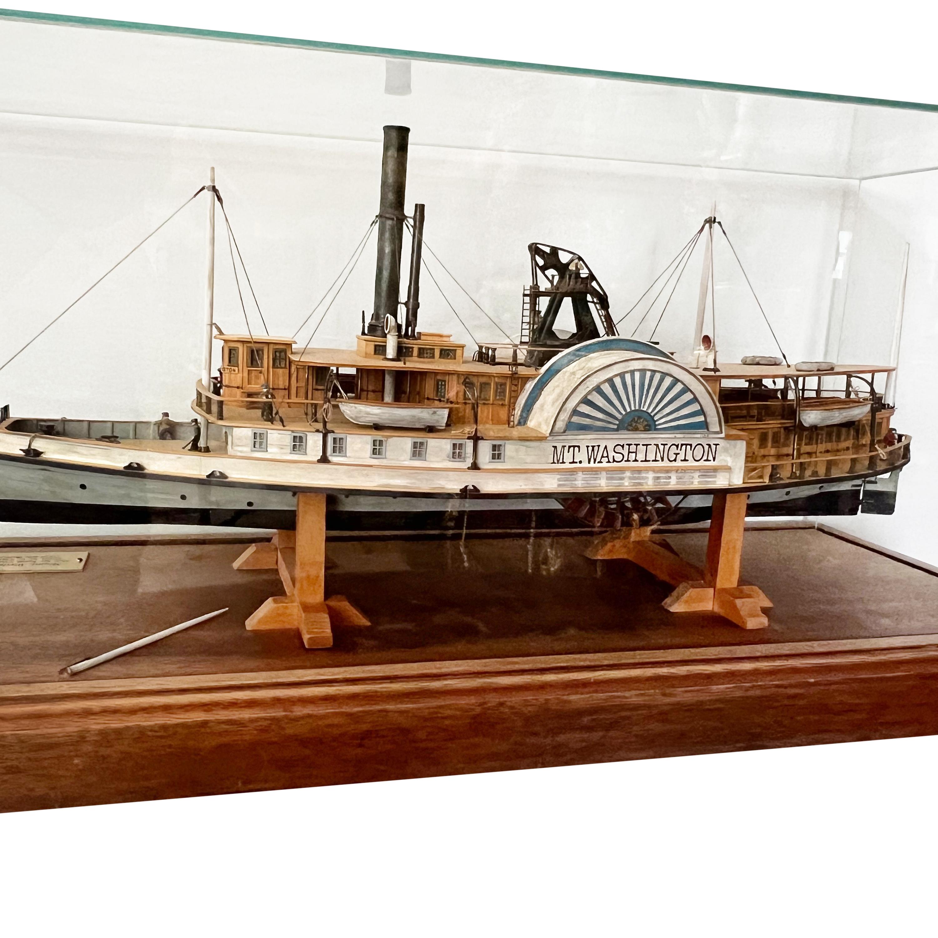 Modèle de bateau polychrome du Paddle Steam Mount Washington, de Fred Nagel 1988 en vente 4