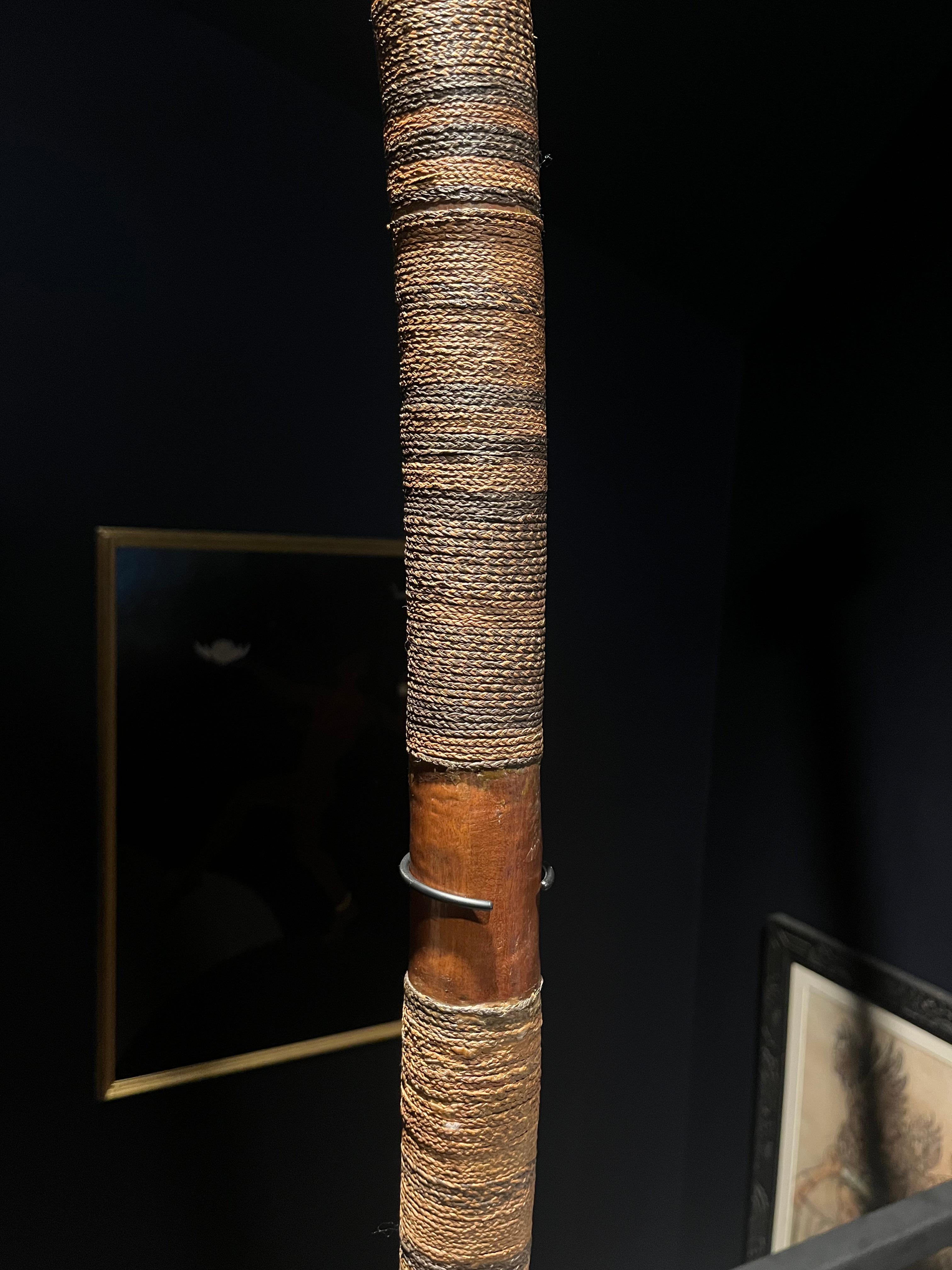 Sculpté Un club de guerre polynésien ou 