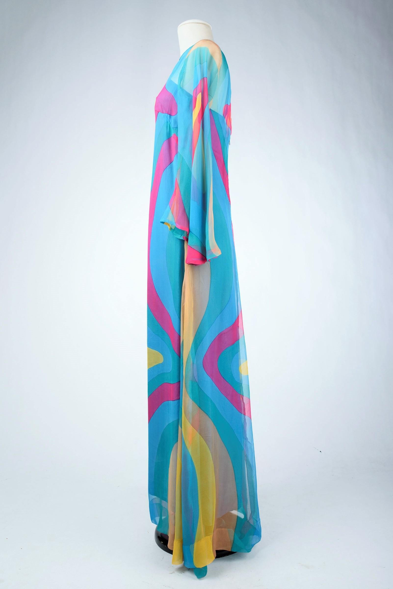 Pop-Art bedrucktes Chiffon-Memory-Kleid - Frankreich um 1975 im Angebot 9