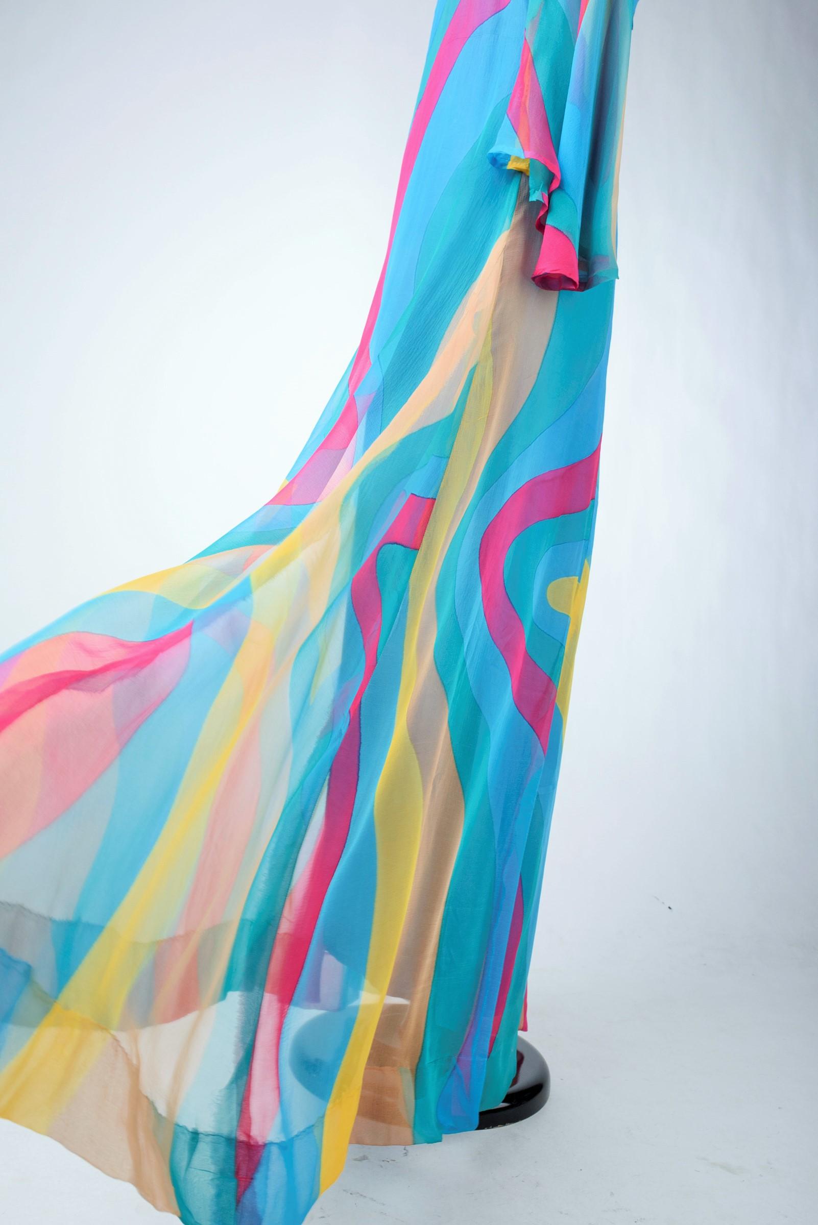 Pop-Art bedrucktes Chiffon-Memory-Kleid - Frankreich um 1975 im Angebot 10