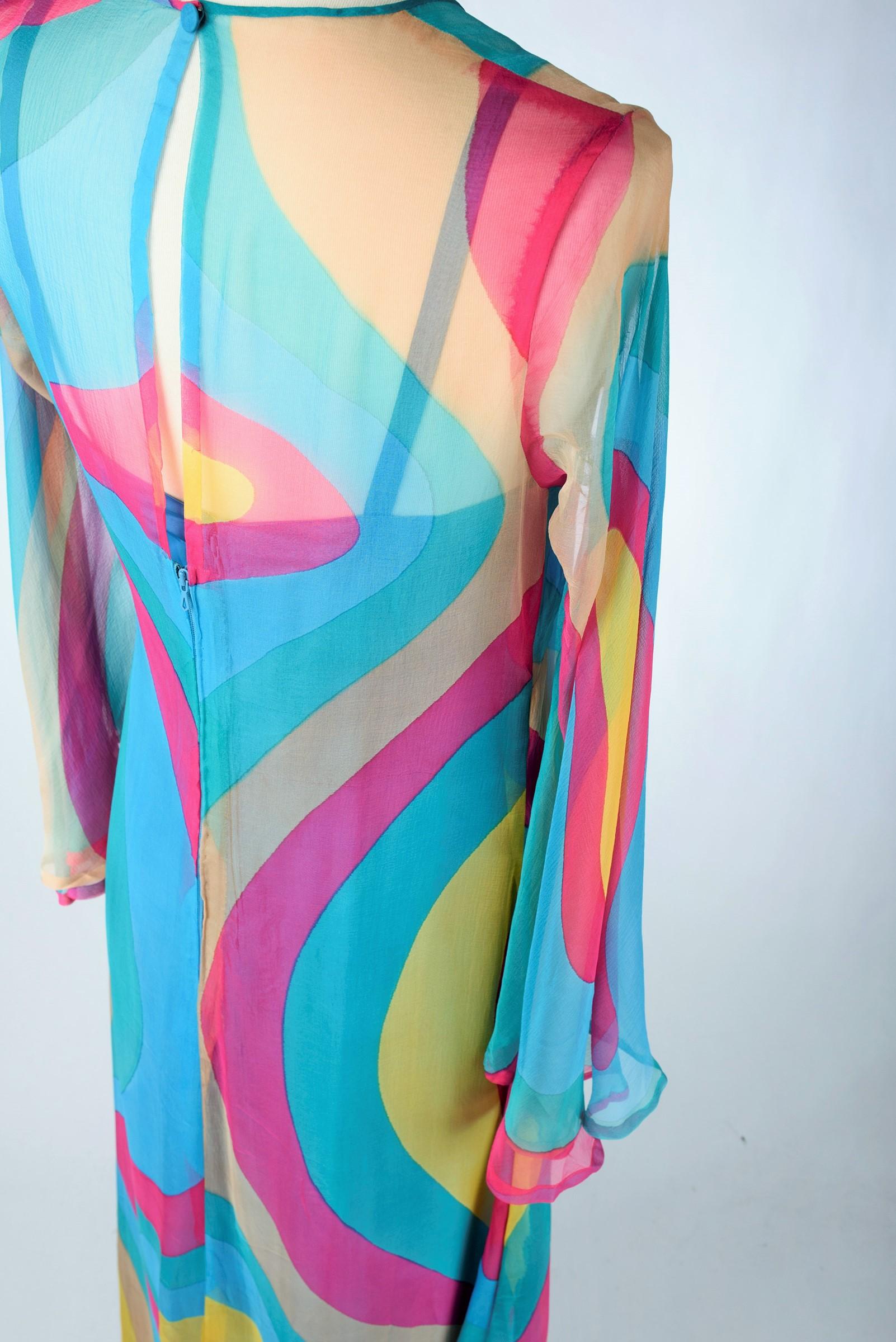 Pop-Art bedrucktes Chiffon-Memory-Kleid - Frankreich um 1975 im Angebot 13