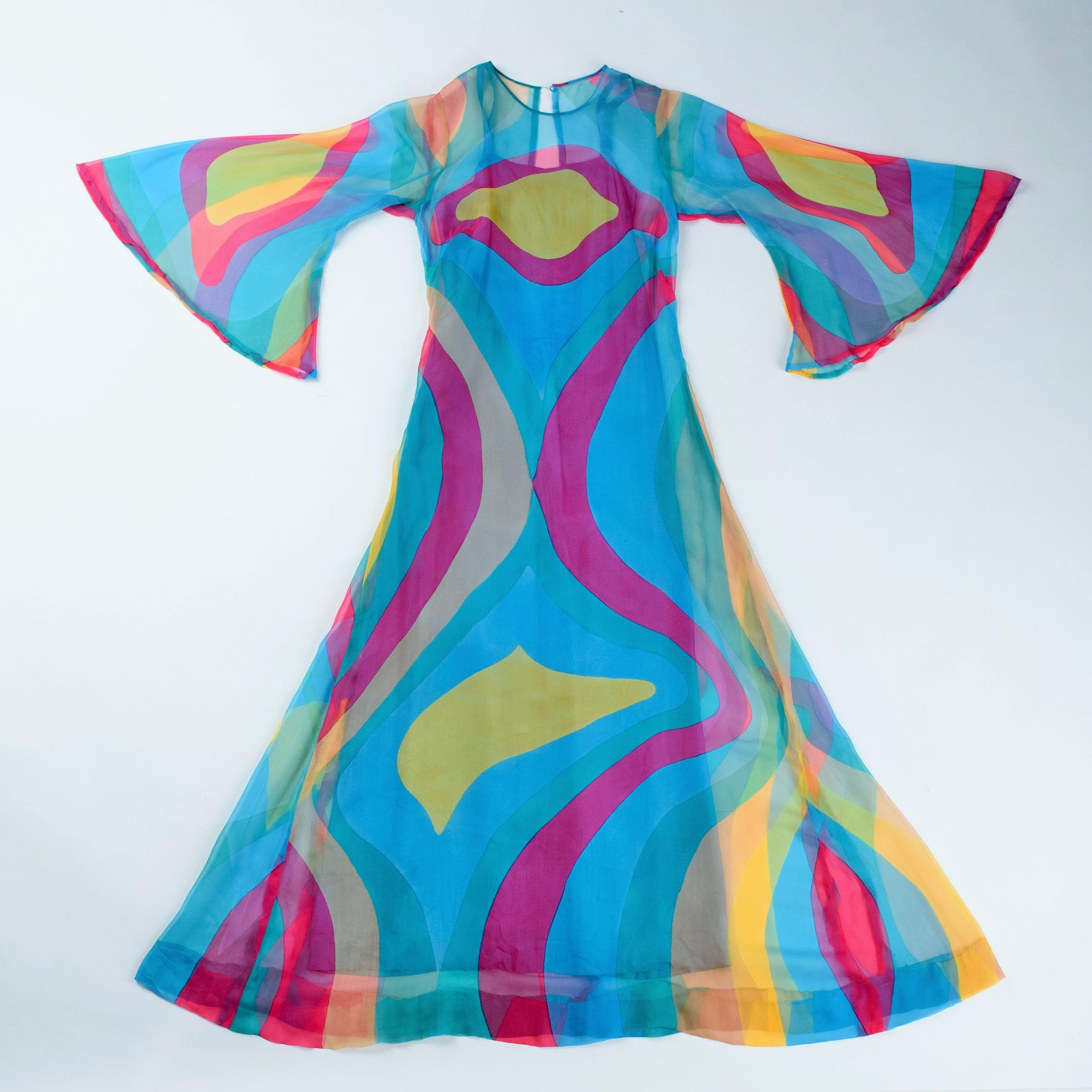Pop-Art bedrucktes Chiffon-Memory-Kleid - Frankreich um 1975 (Blau) im Angebot
