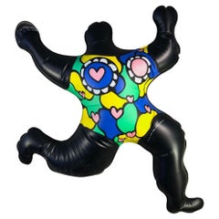 Ein aufblasbares „NANA“ POP-Skulptur von NIKI DE SAINT PHALLE, Frankreich 1970