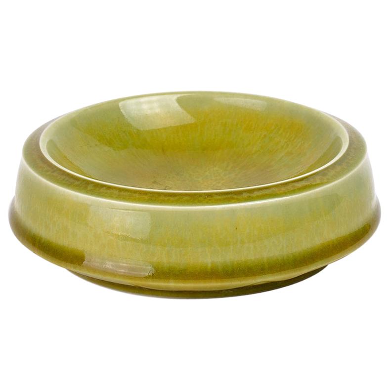 Pop Shade of Green Porcelain Cuo:: von Manufacture de Sèvres:: 1962