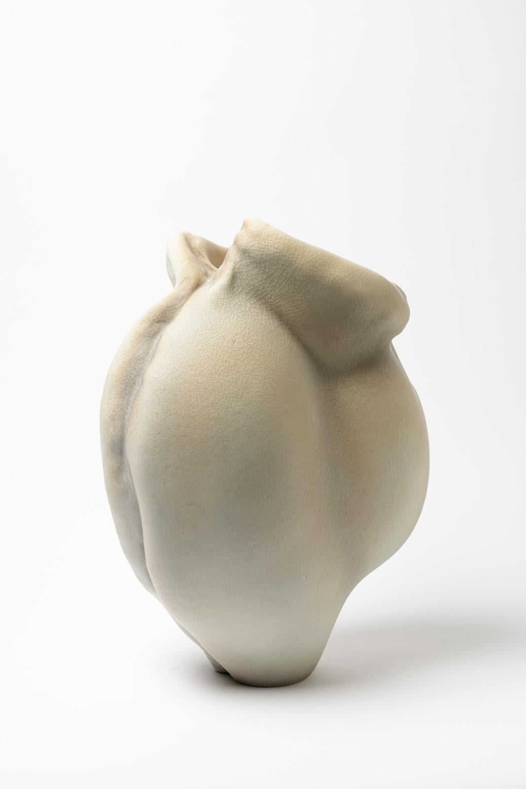 Eine Porzellanskulptur von Wayne Fischer, 2015 (Keramik) im Angebot