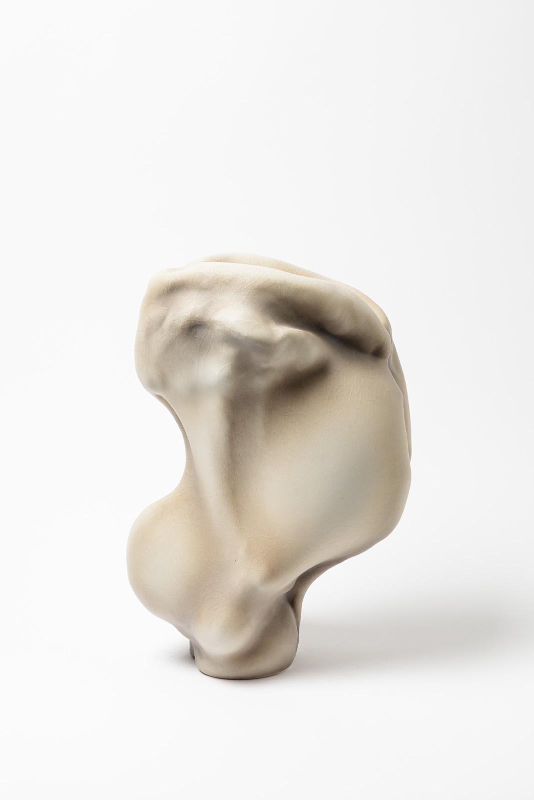 A porcelain sculpture by Wayne Fischer.
Perfect original conditions.
Signed.
Unique piece.
2022.

How can an inert object produce deeply unsuspecting, indecipherable, uncontrollable emotions?
Wayne Fischer is an artist who can create works