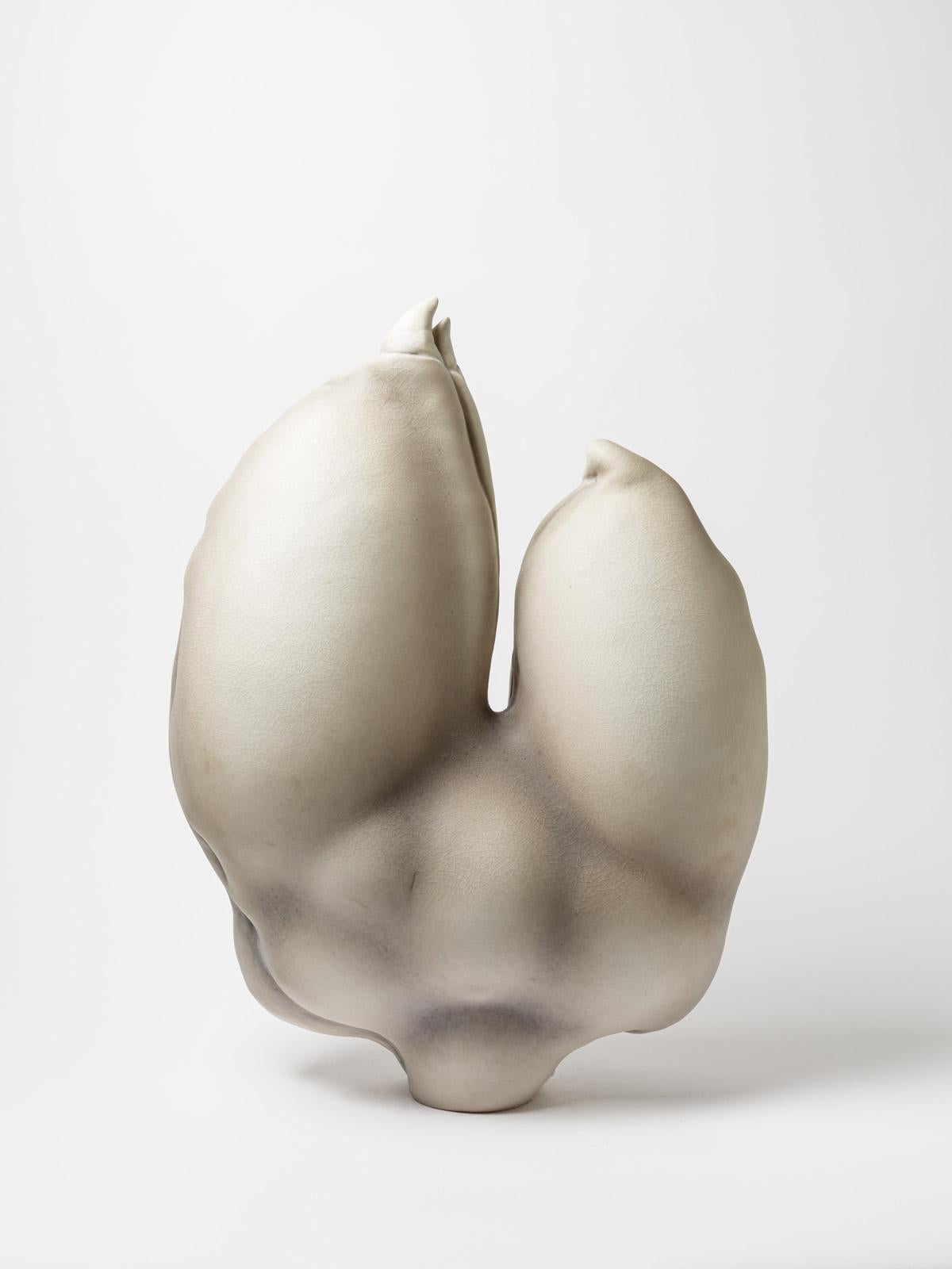 A porcelain sculpture by Wayne Fischer.
Perfect original conditions.
Signed.
Unique piece.
2018.

How can an inert object produce deeply unsuspecting, indecipherable, uncontrollable emotions?
Wayne Fischer is an artist who can create works