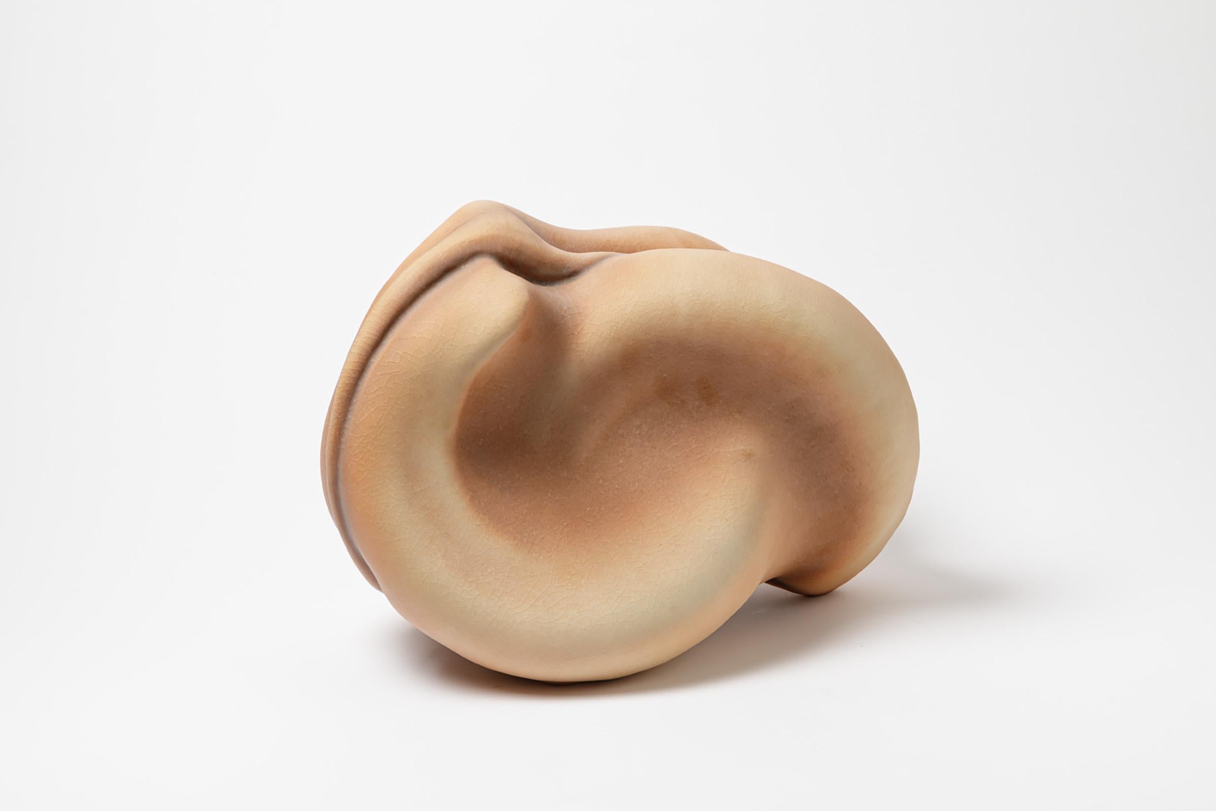 Eine Porzellanskulptur von Wayne Fischer, 2022 (Französisch) im Angebot