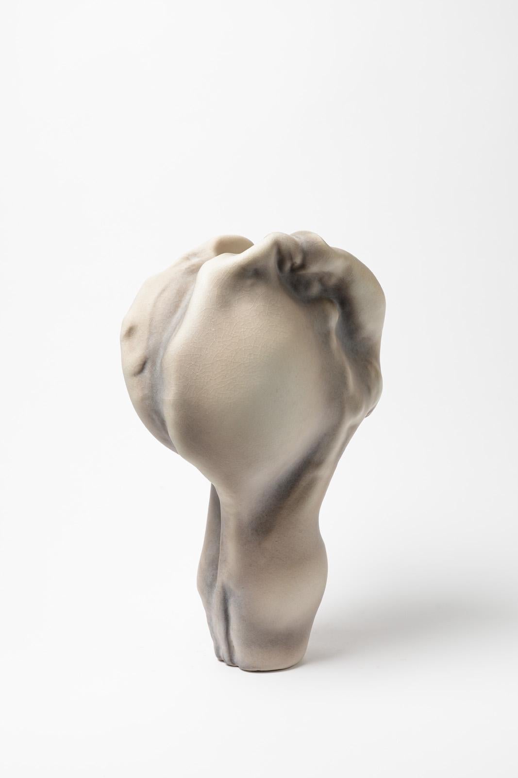 Eine Porzellanskulptur von Wayne Fischer, 2022 im Zustand „Neu“ im Angebot in Saint-Ouen, FR