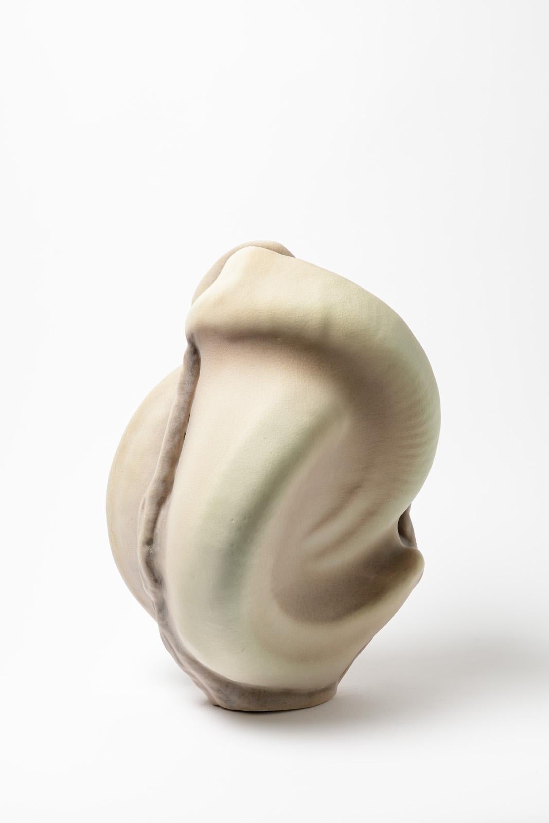 Eine Porzellanskulptur von Wayne Fischer, 2022 (21. Jahrhundert und zeitgenössisch) im Angebot