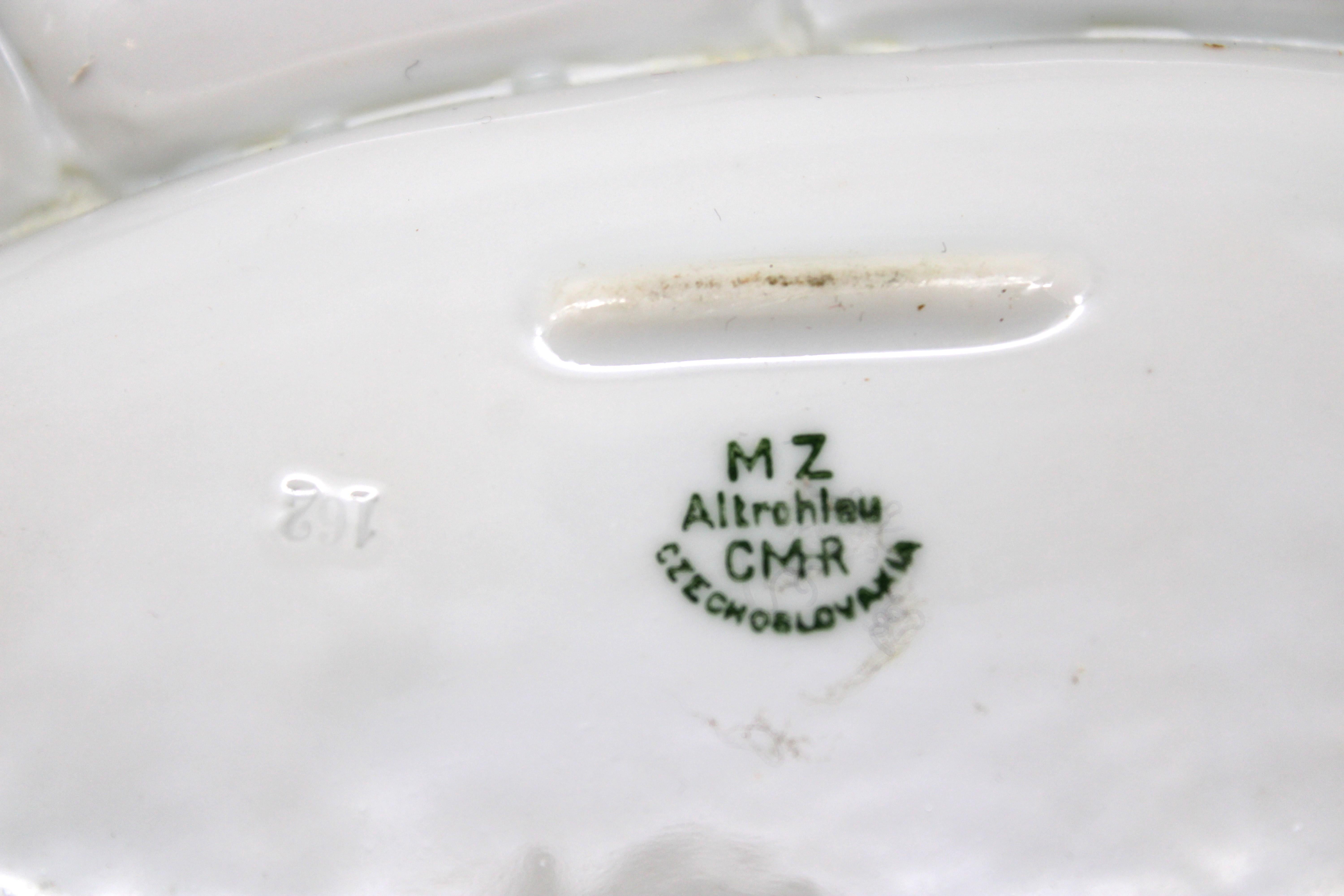 20ième siècle Assiette de siège en porcelaine, Karlsbad, début du 20e siècle en vente