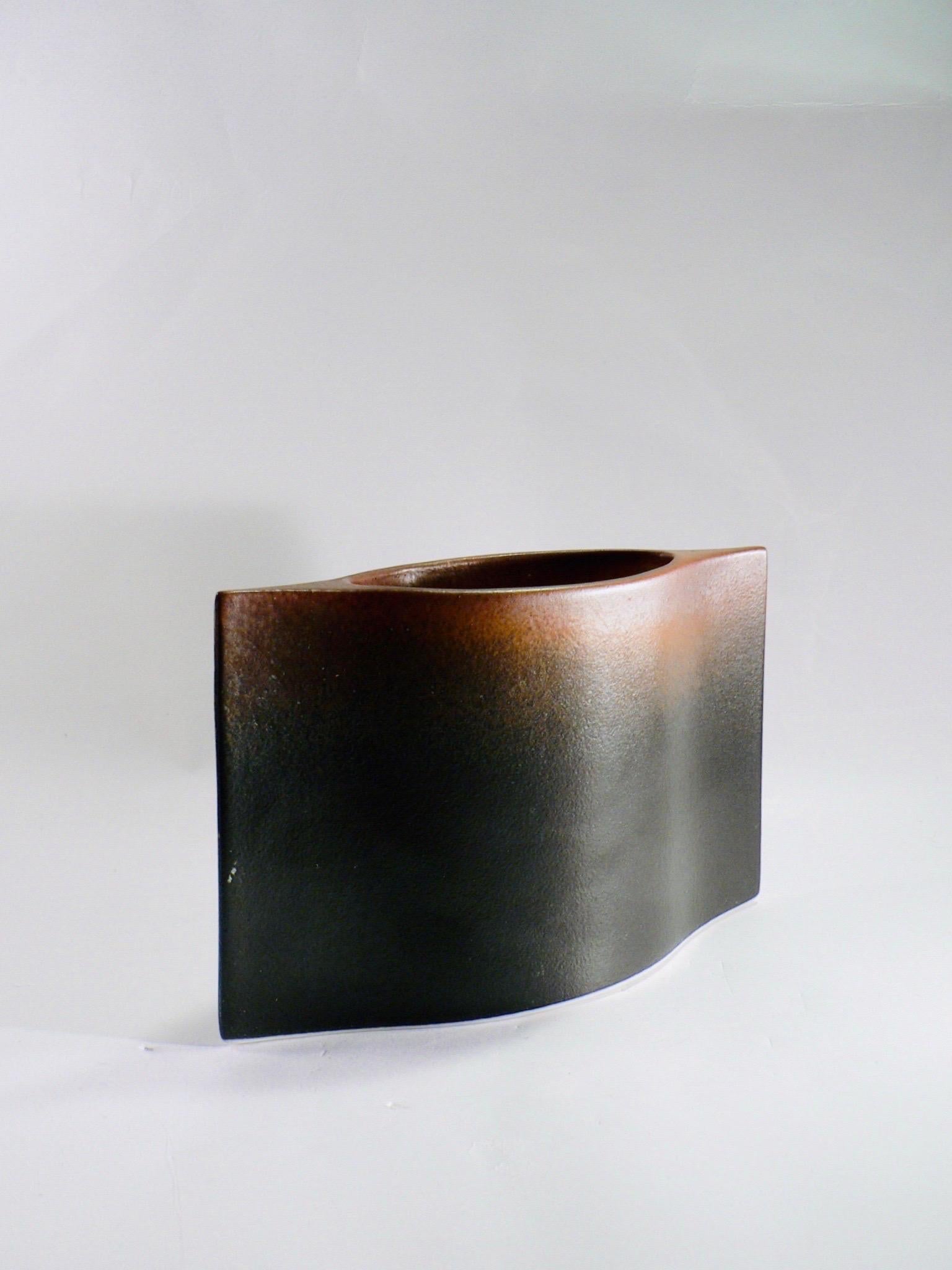 un vaso di porcellana di Virebent, di Yves Mohy - Francia - 1970 In condizioni buone in vendita a SOTTEVILLE-LÈS-ROUEN, FR