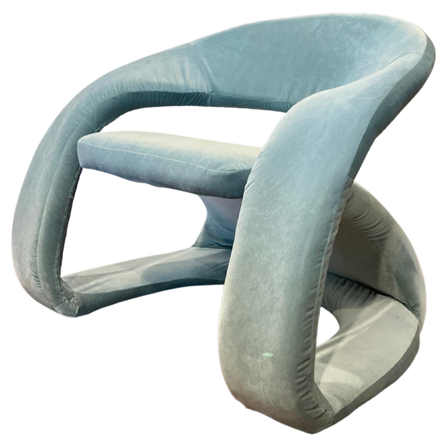 The coveted sculptural Jaymar tongue chair, circa 80s-90s. Designed after the works of Louis Durot and Pierre Paulin, the iconic cantilevered style made these Jaymar 