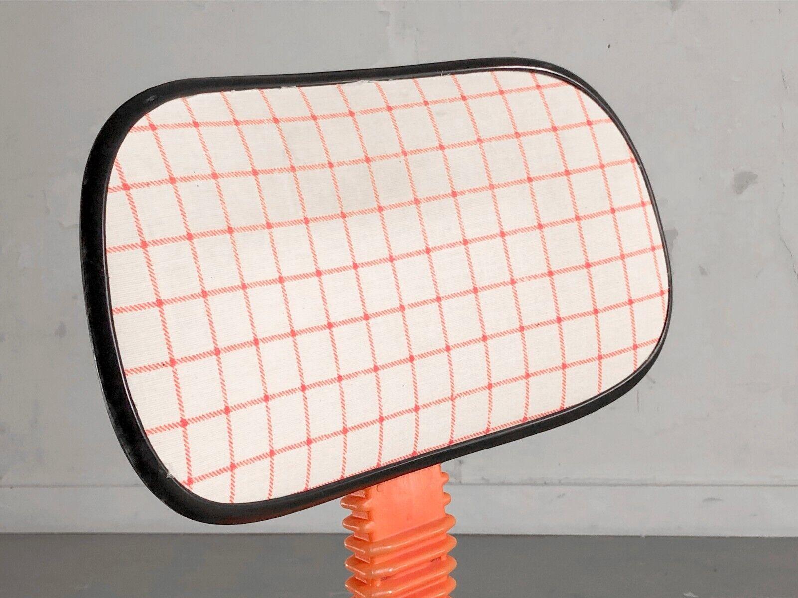 Postmoderner SPACE-AGE-Schreibtischstuhl CHAIR von WELLE, Deutschland 1970 (Französisch) im Angebot