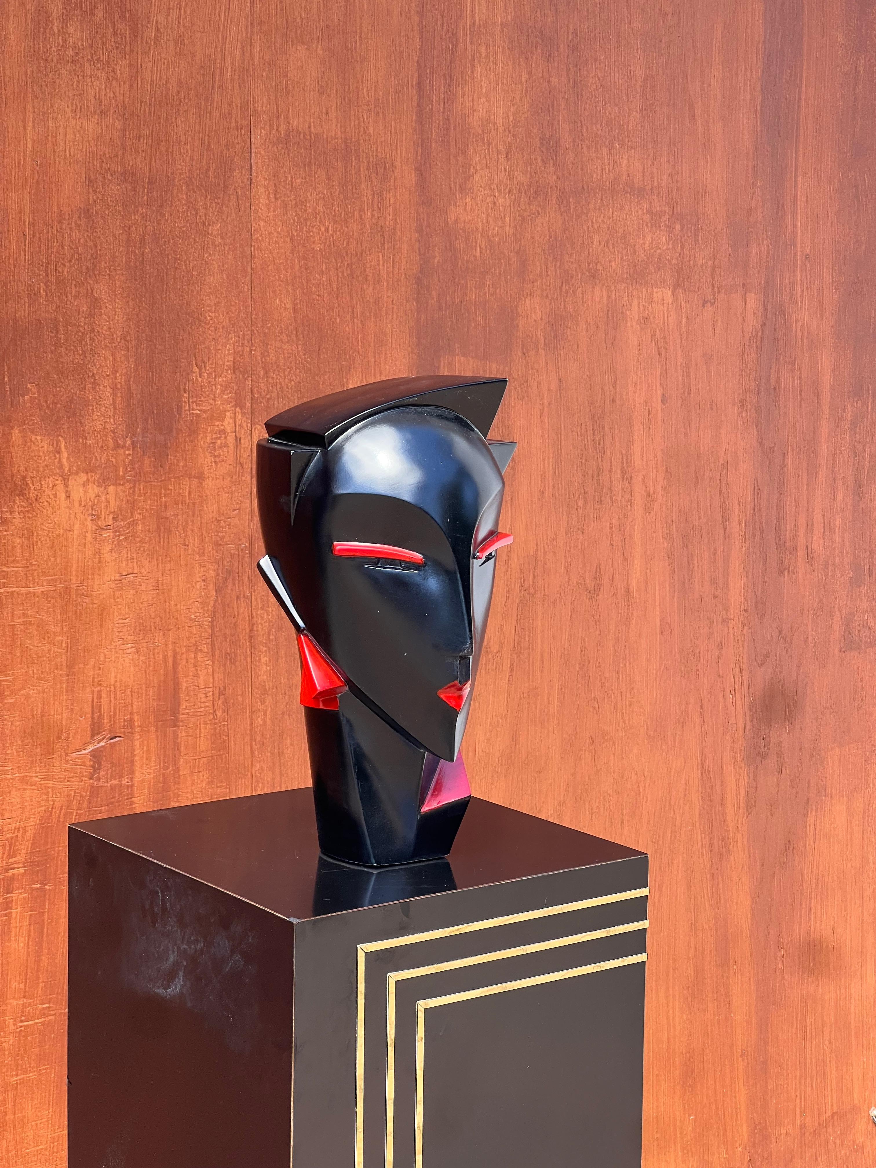 Eine postmoderne Büste von Lindsey B., signiert, 1984 (Postmoderne) im Angebot