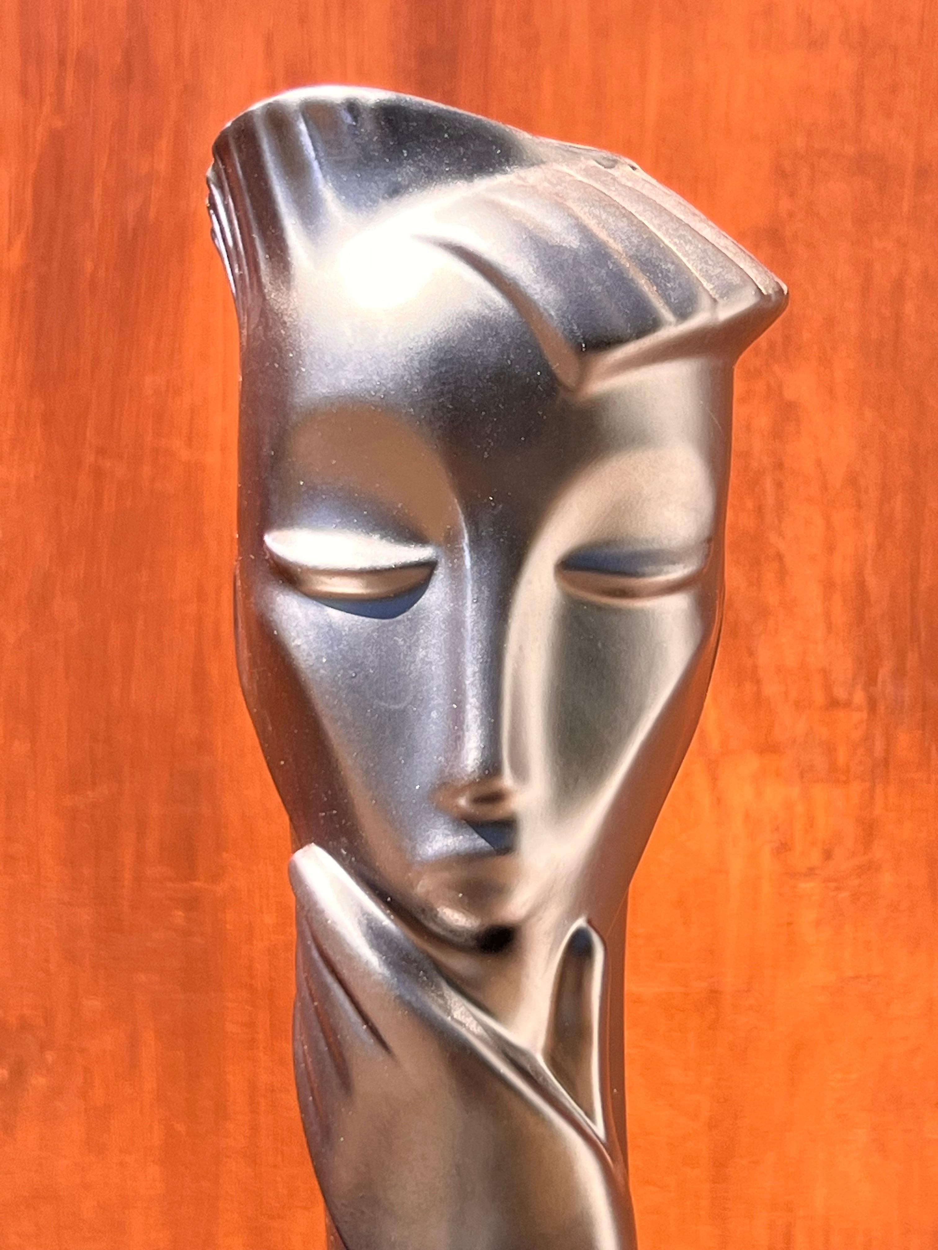 Eine postmoderne Gesichtsvase nach Lindsey B., um 1980 (Postmoderne) im Angebot