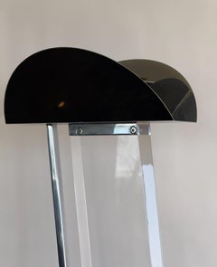 Eine postmoderne Stehlampe von Frederick Ramond, signiert, 20. Jahrhundert.