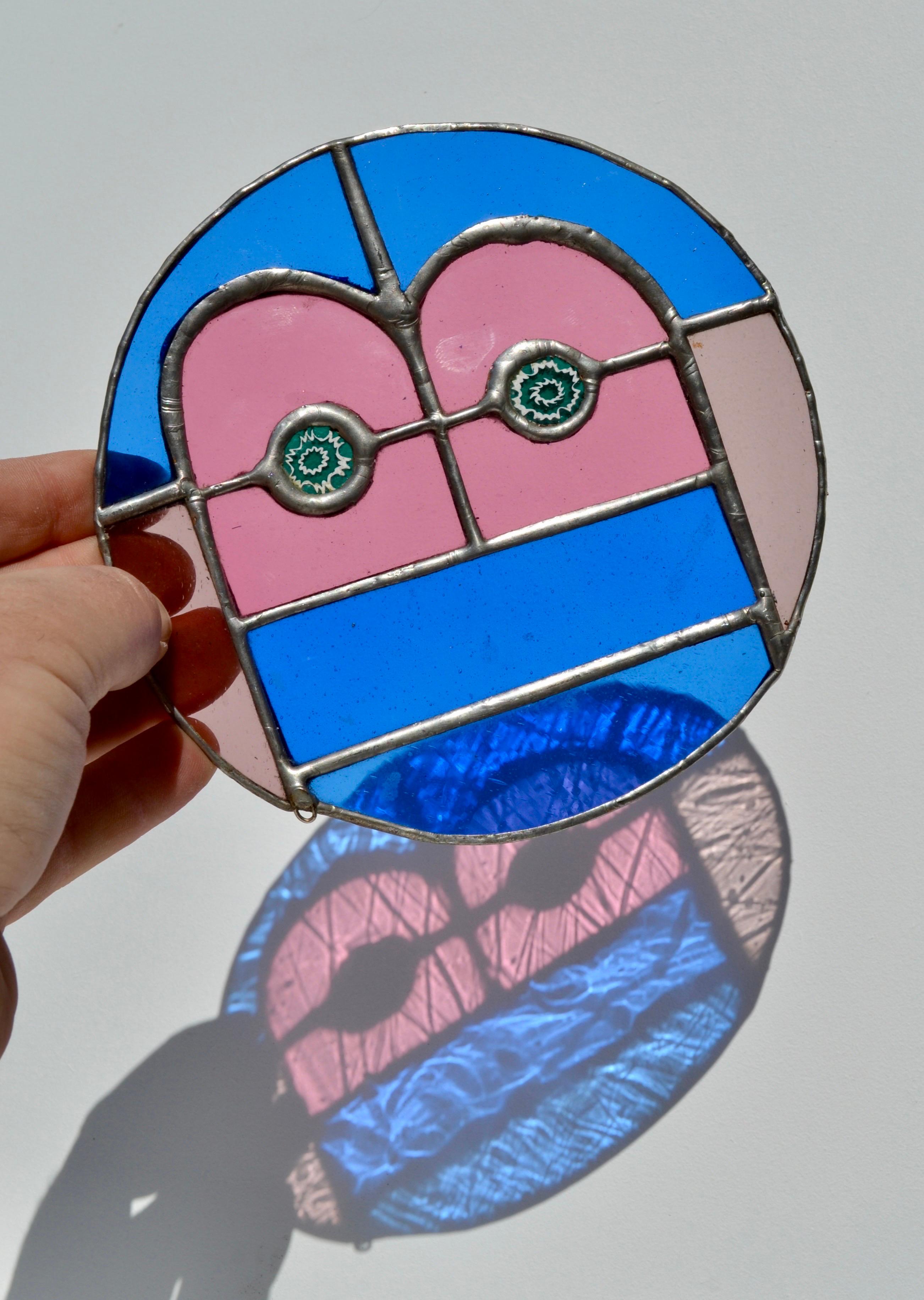 Una obra de arte postmoderna de Stained glass - Hecha a mano - Década de 1980 Francés en venta