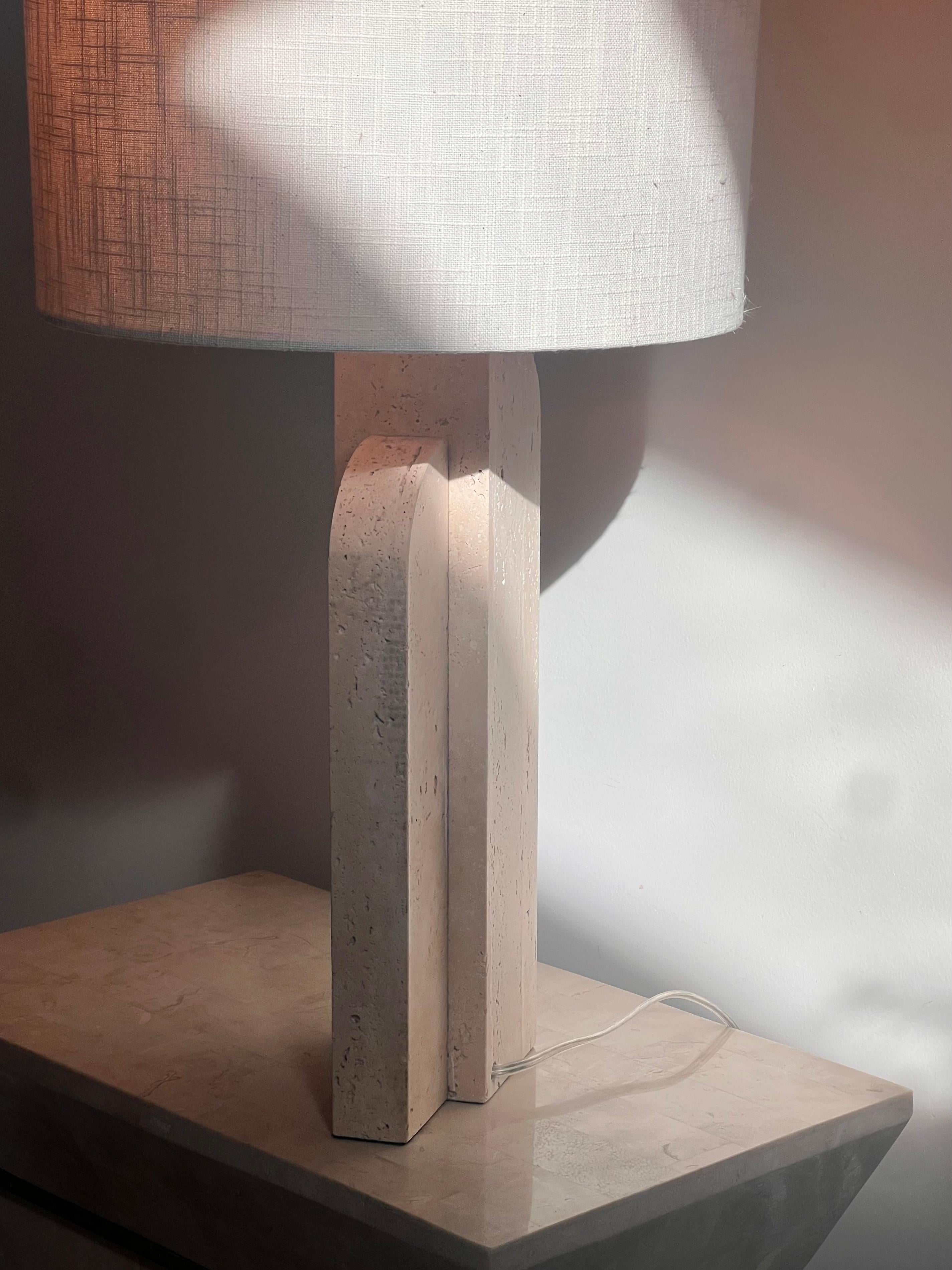 A postmodern travertine table lamp, late 20th century 3