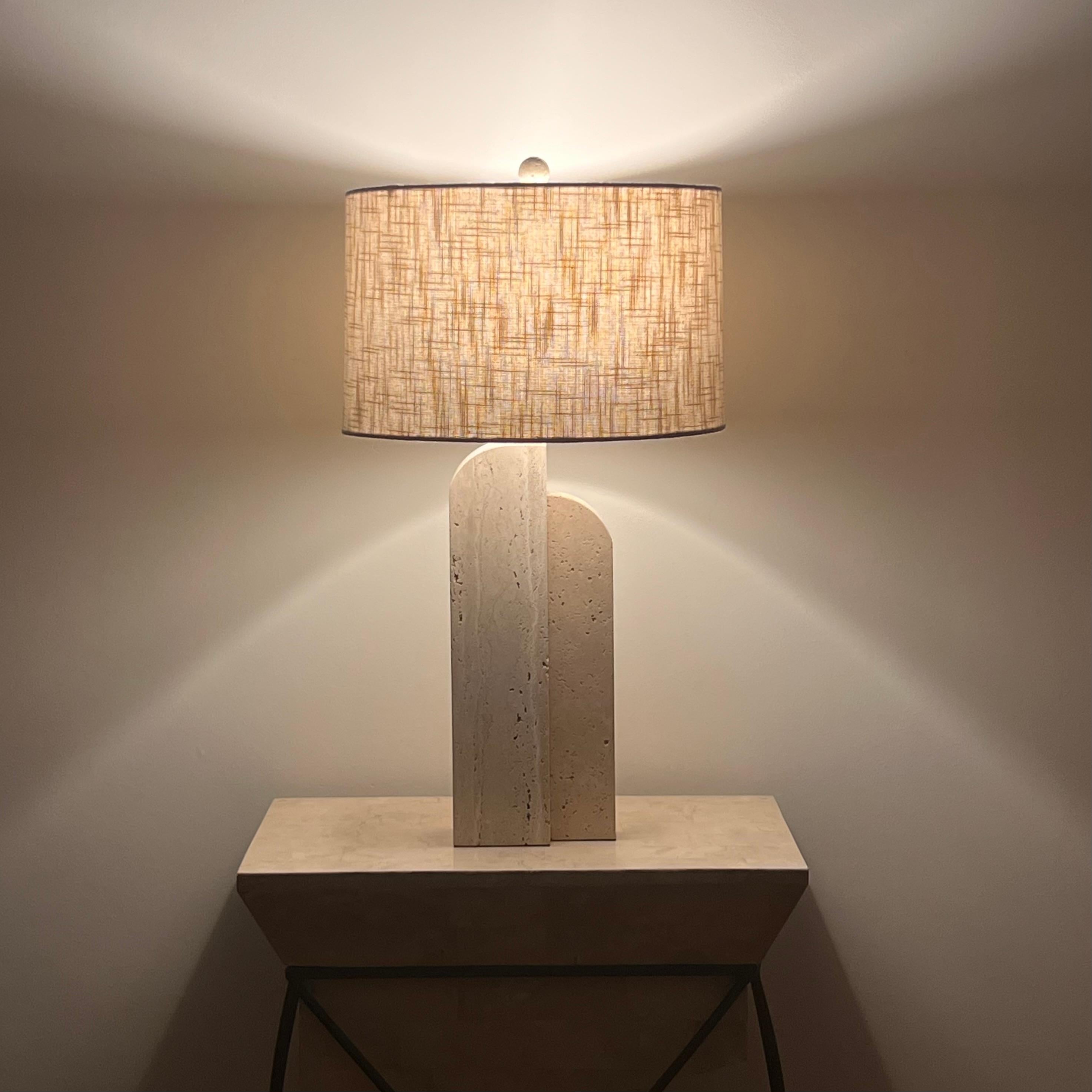 A postmodern travertine table lamp, late 20th century 6