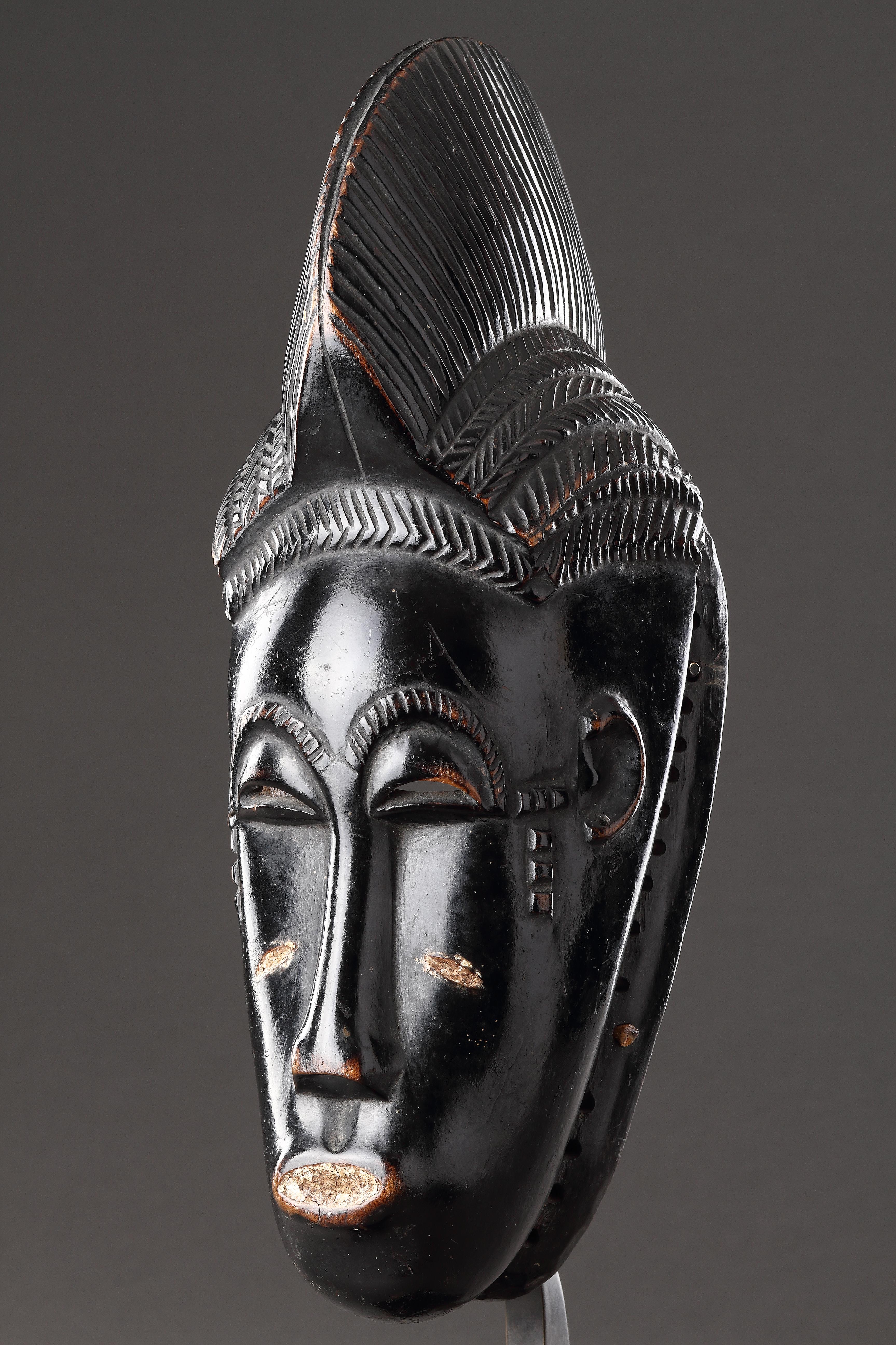 Una potente maschera Baule in vendita 9