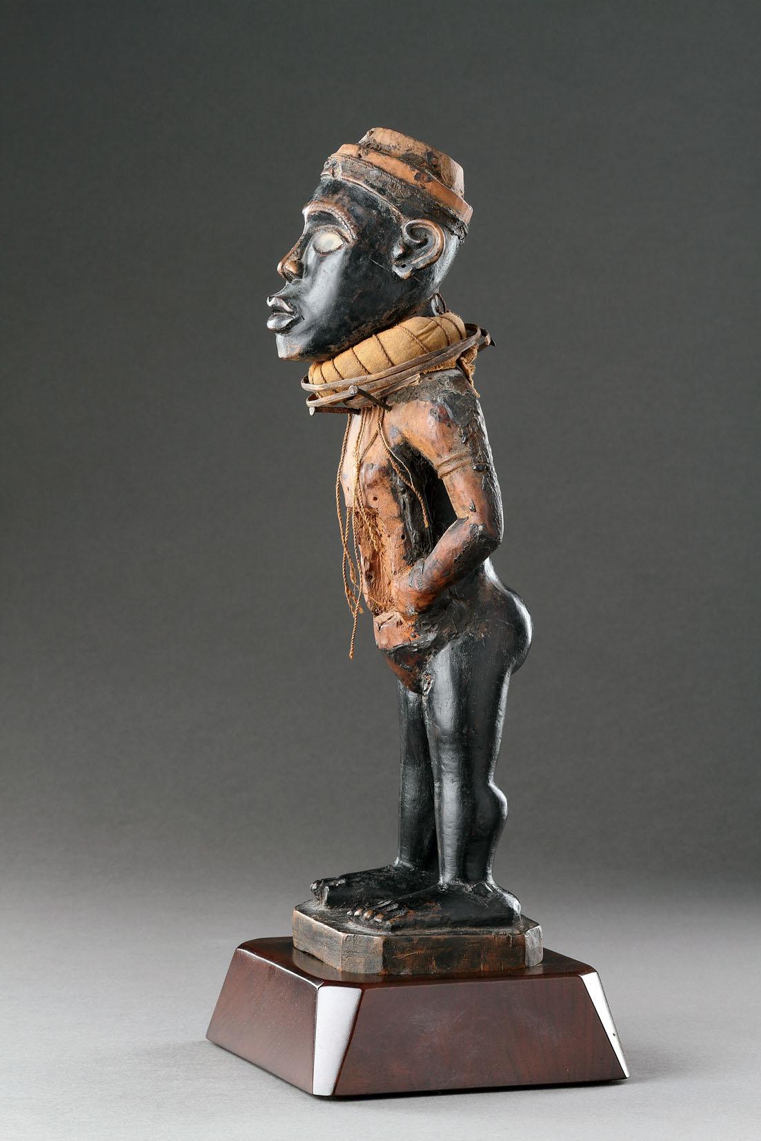 20th Century A Powerful Kongo Fetish Figure For Sale