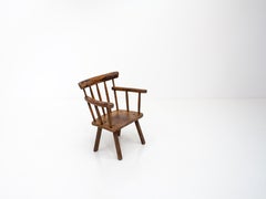 Naive:: rustikaler irischer Stick-Back-„Hedge“-Stuhl im Stil des 19. Jahrhunderts